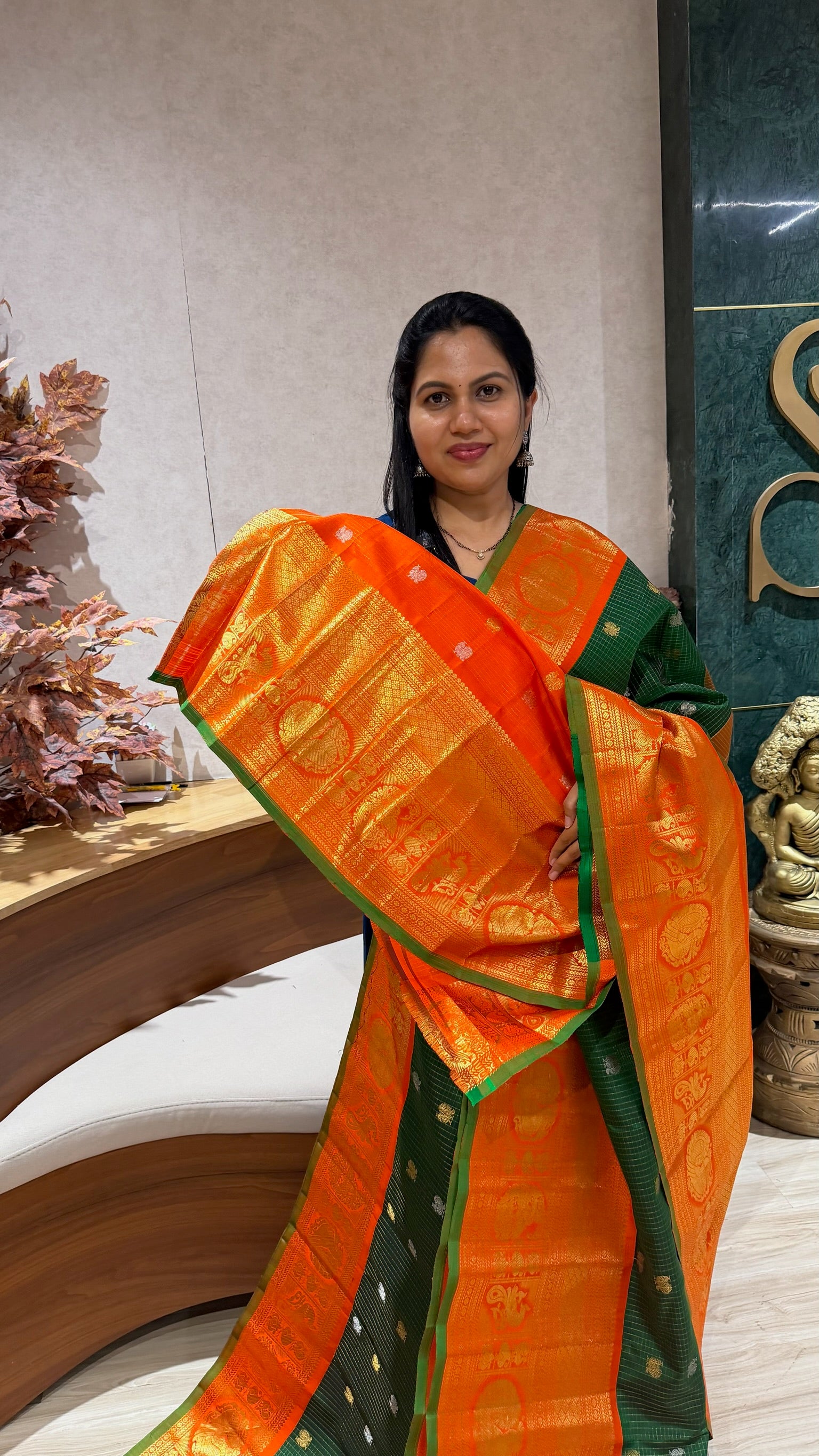 Handloom gadwal pattu