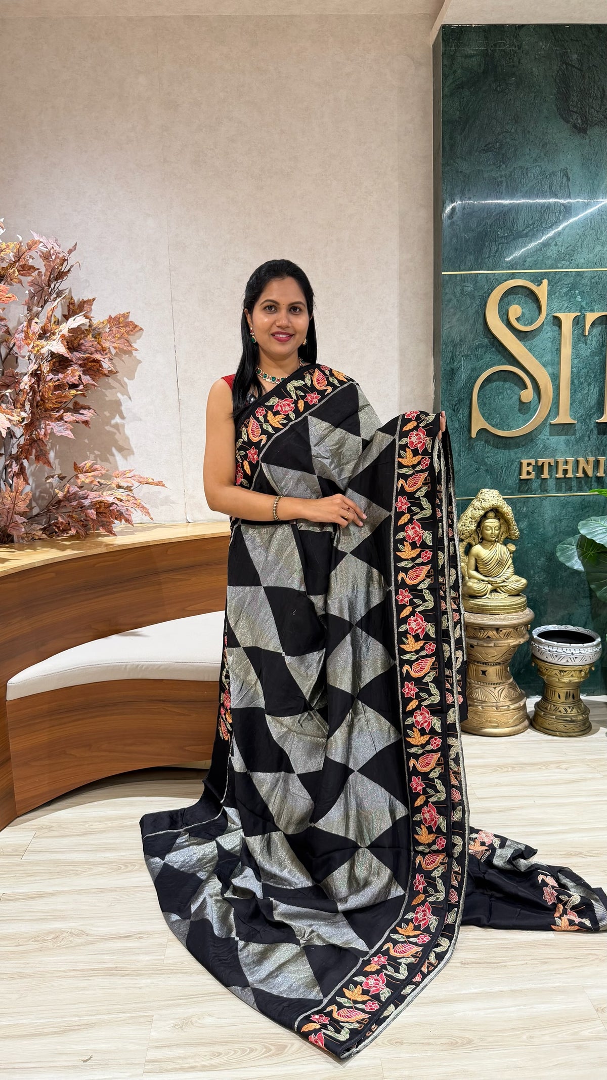 Munga Tussar embroidery