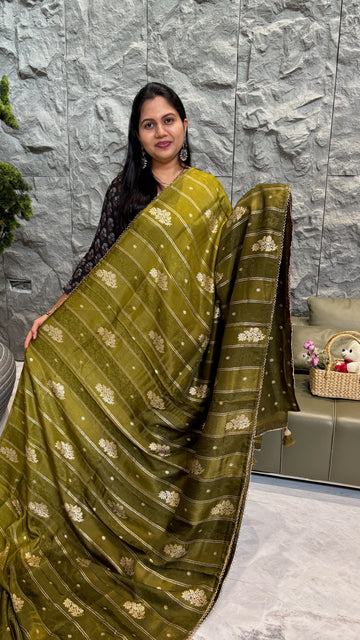 Fancy banaras mehndi green
