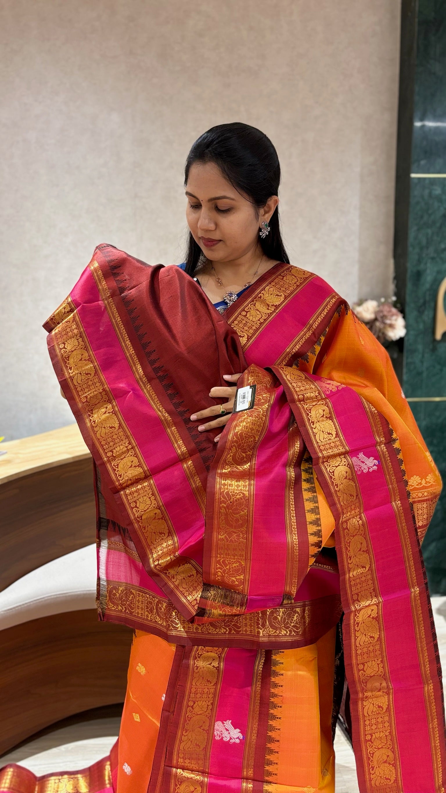 Handloom gadwal pattu
