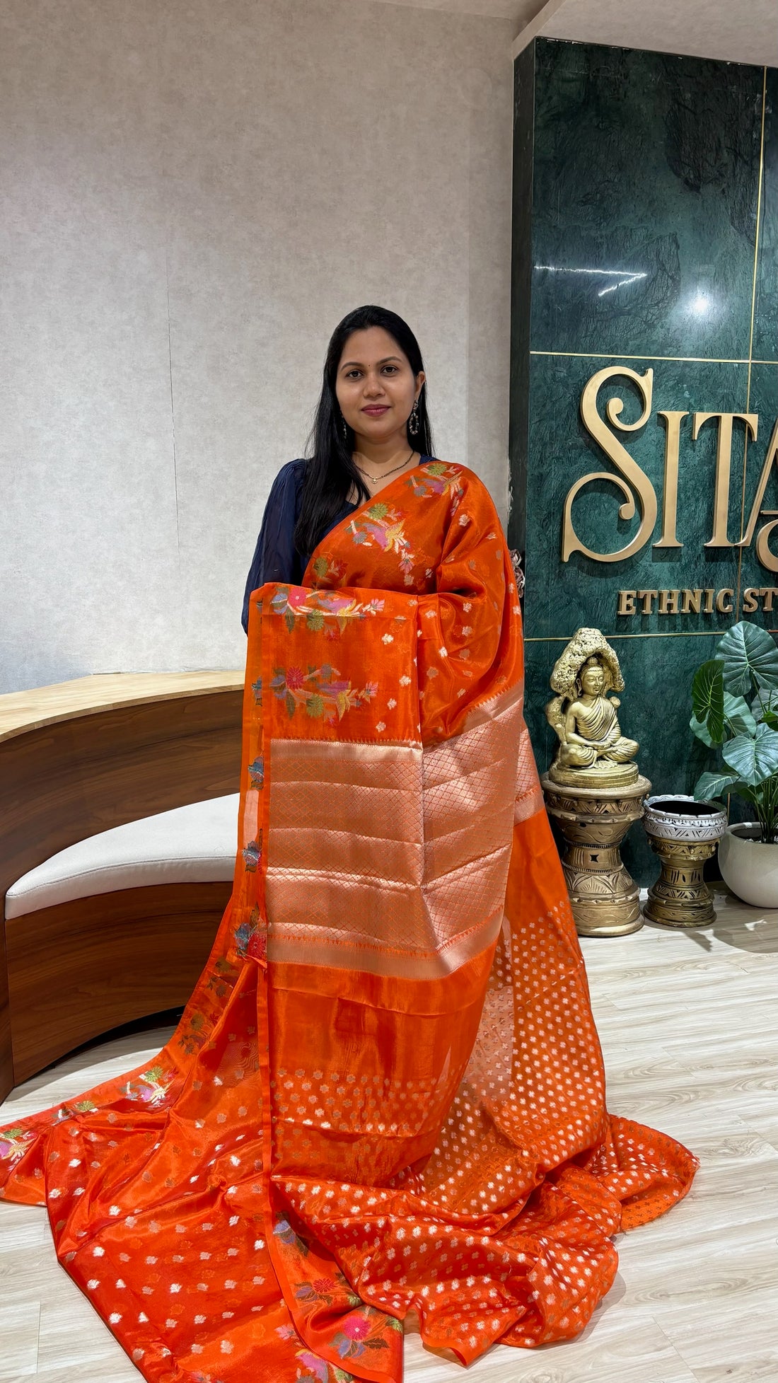 Paper silk buti border orange