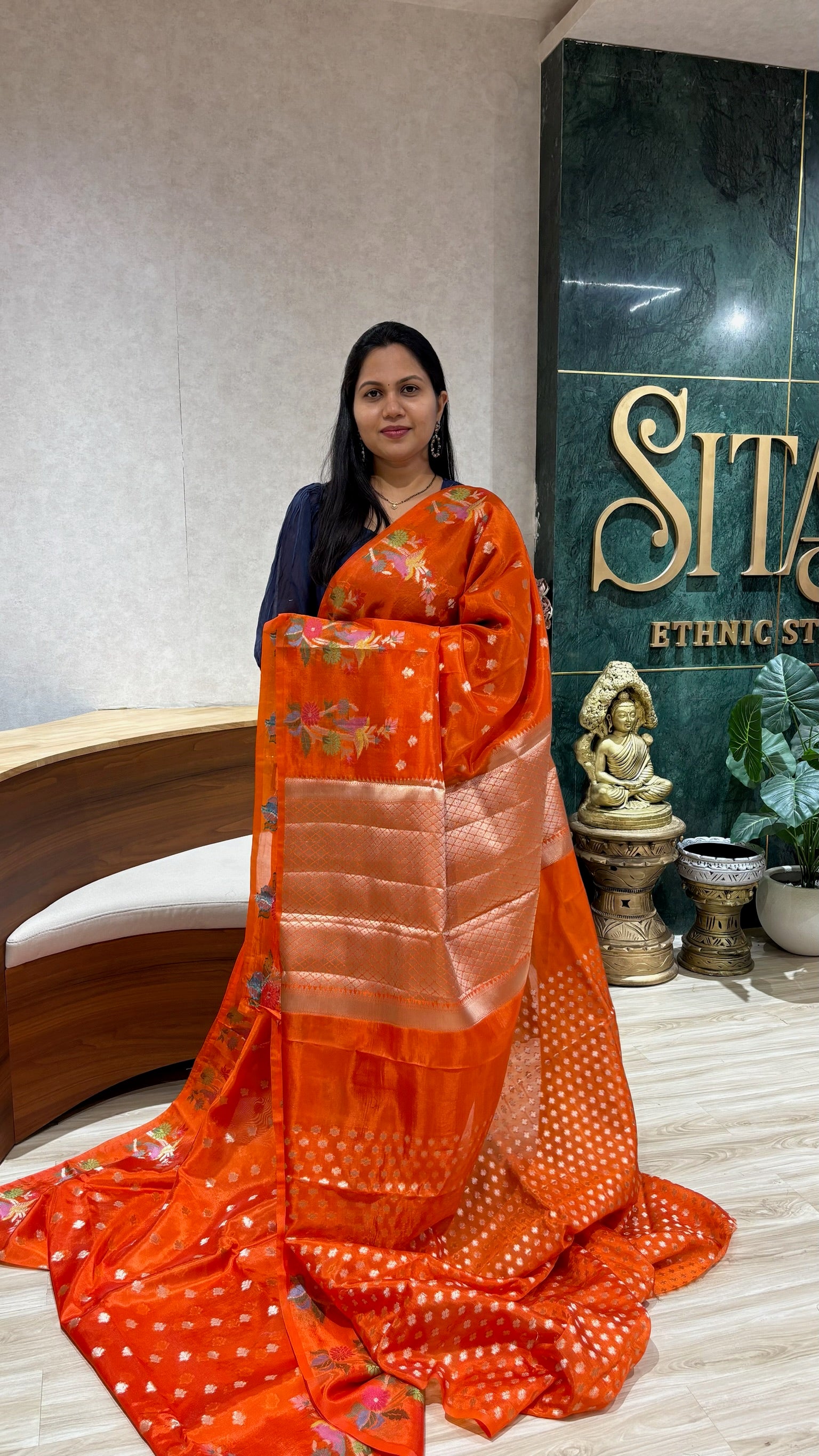 Paper silk buti border orange