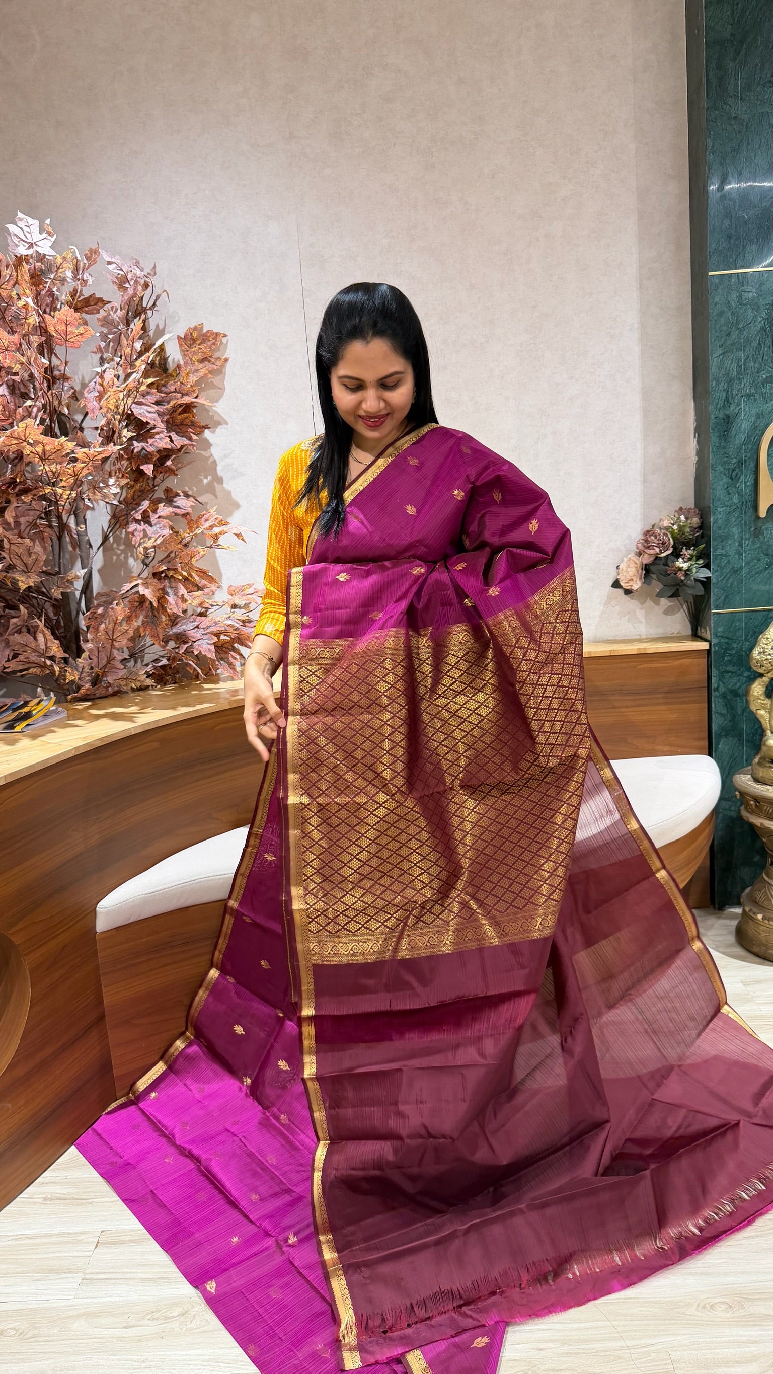 Small border Kanchi pattu
