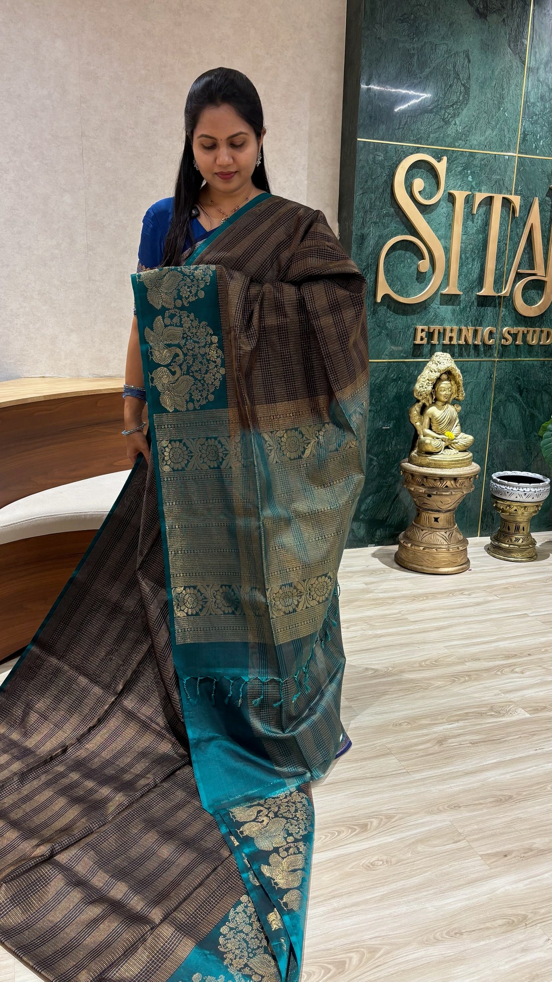 Light weight kanchi pattu