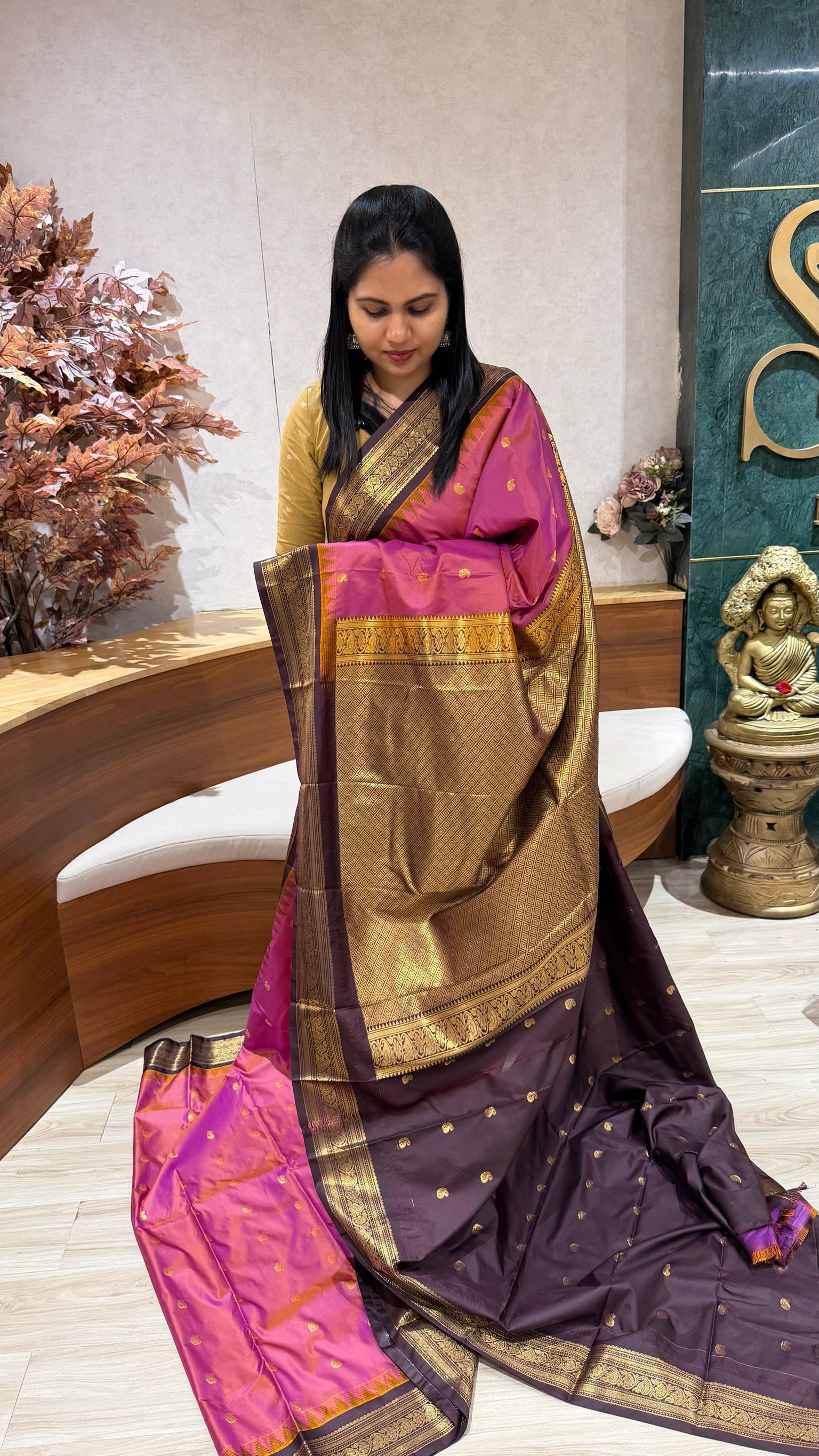 Semi Gadwal