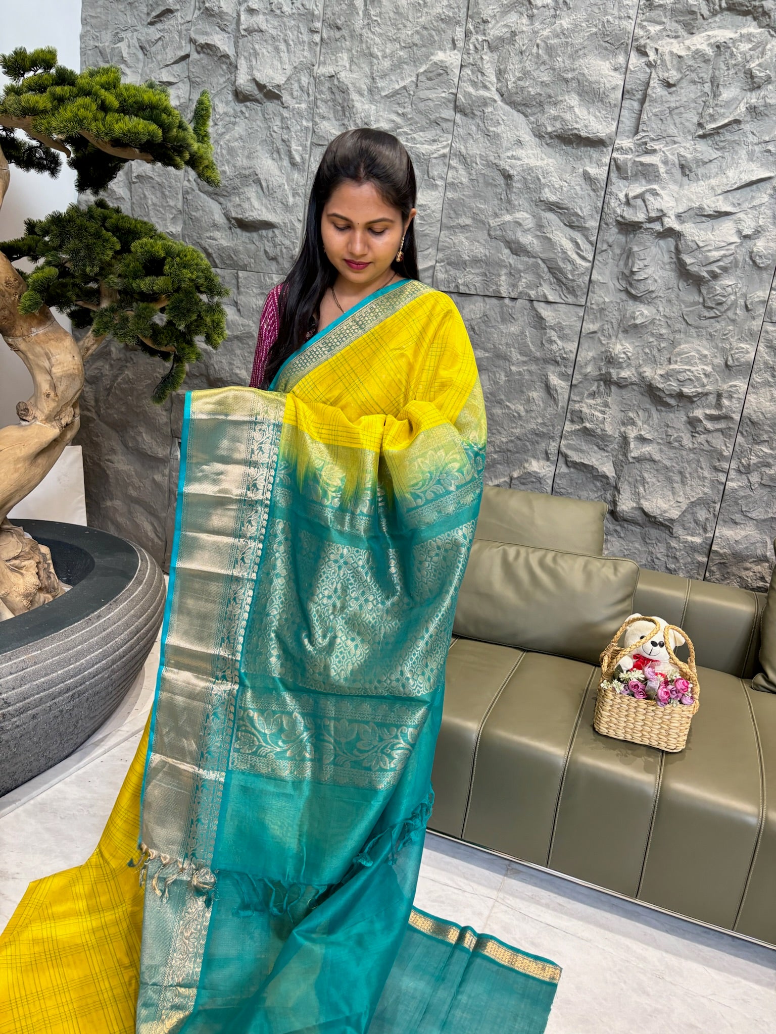 Mangalgiri pattu yellow- ramagreen