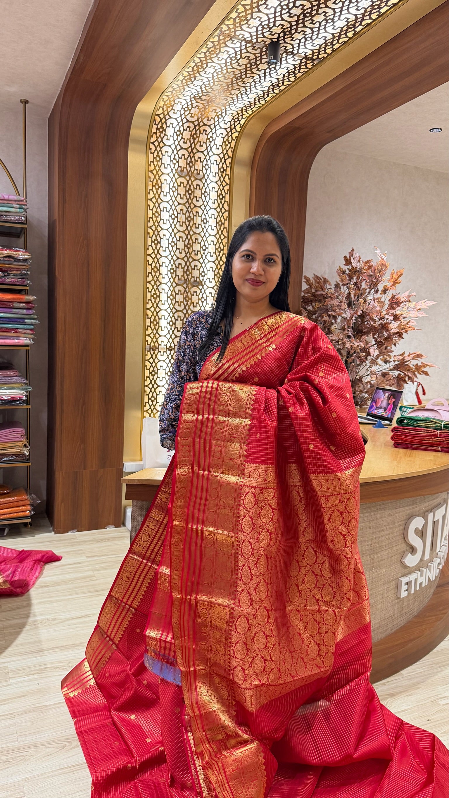 Light weight kanchi pattu