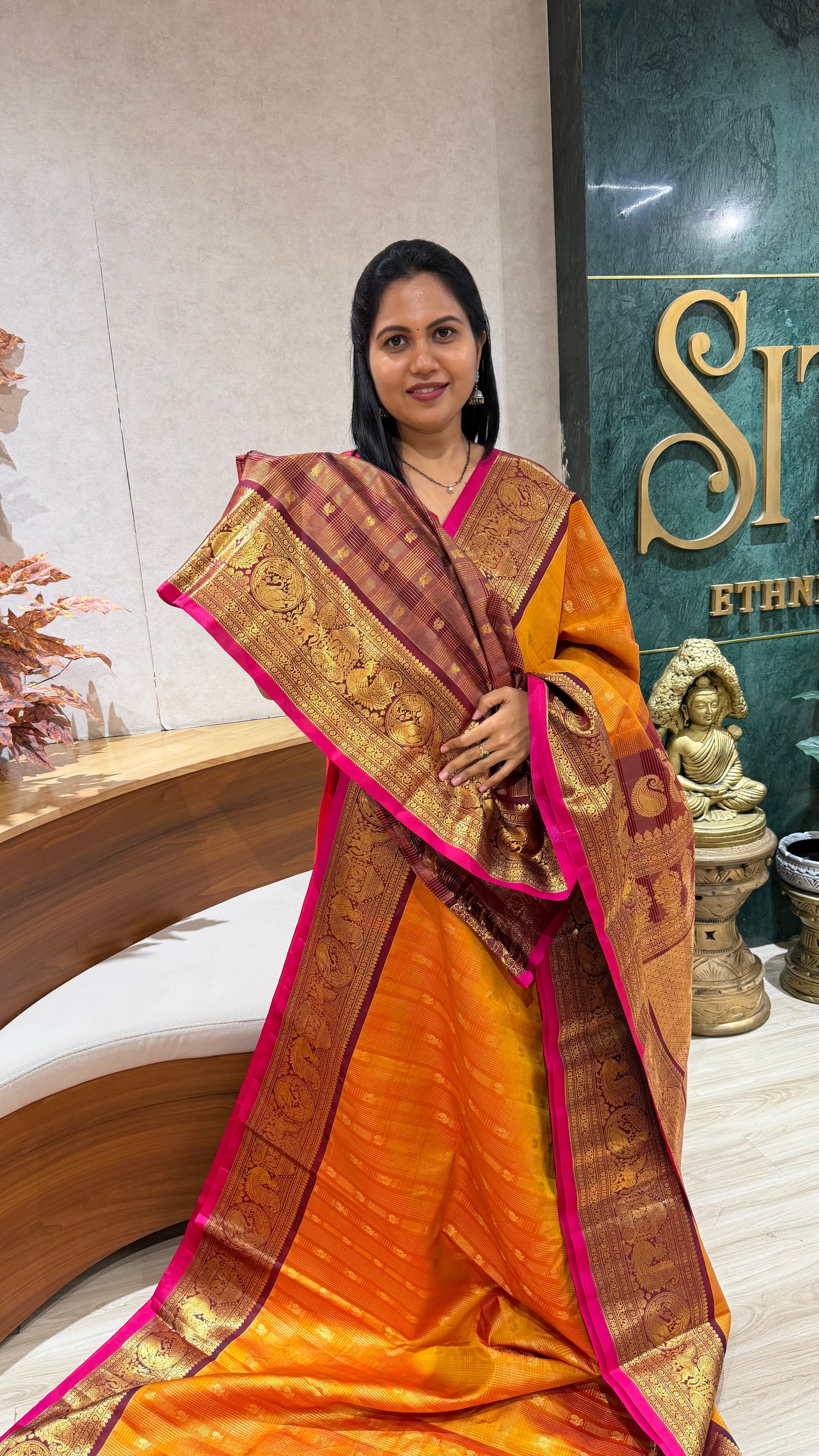 Brocade gadwal pattu