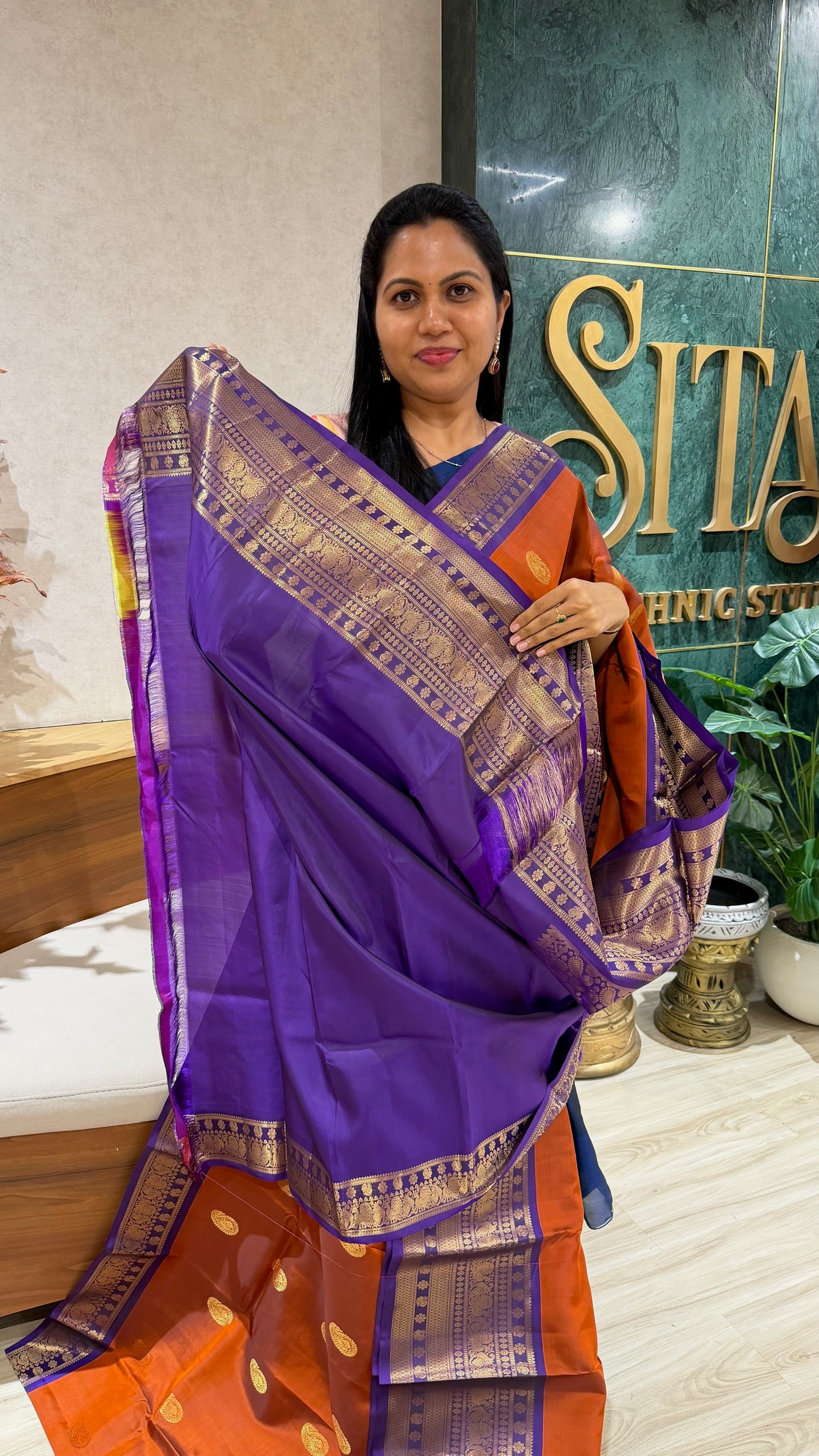 Lightweight kanchi pattu