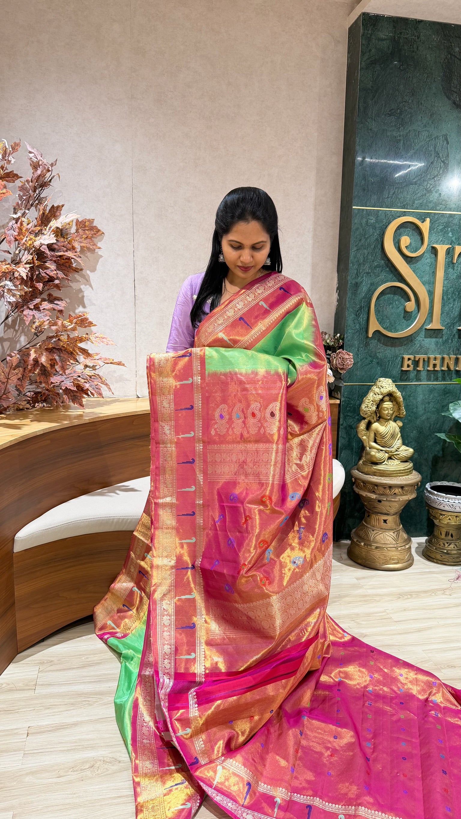 Handloom Gadwal tissue