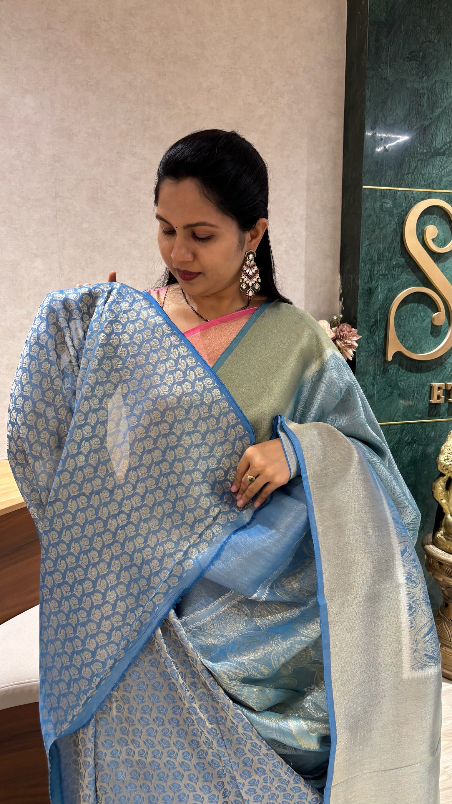 Tissue georgette tulip design