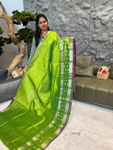 Mangalagiri pattu parrot green wine