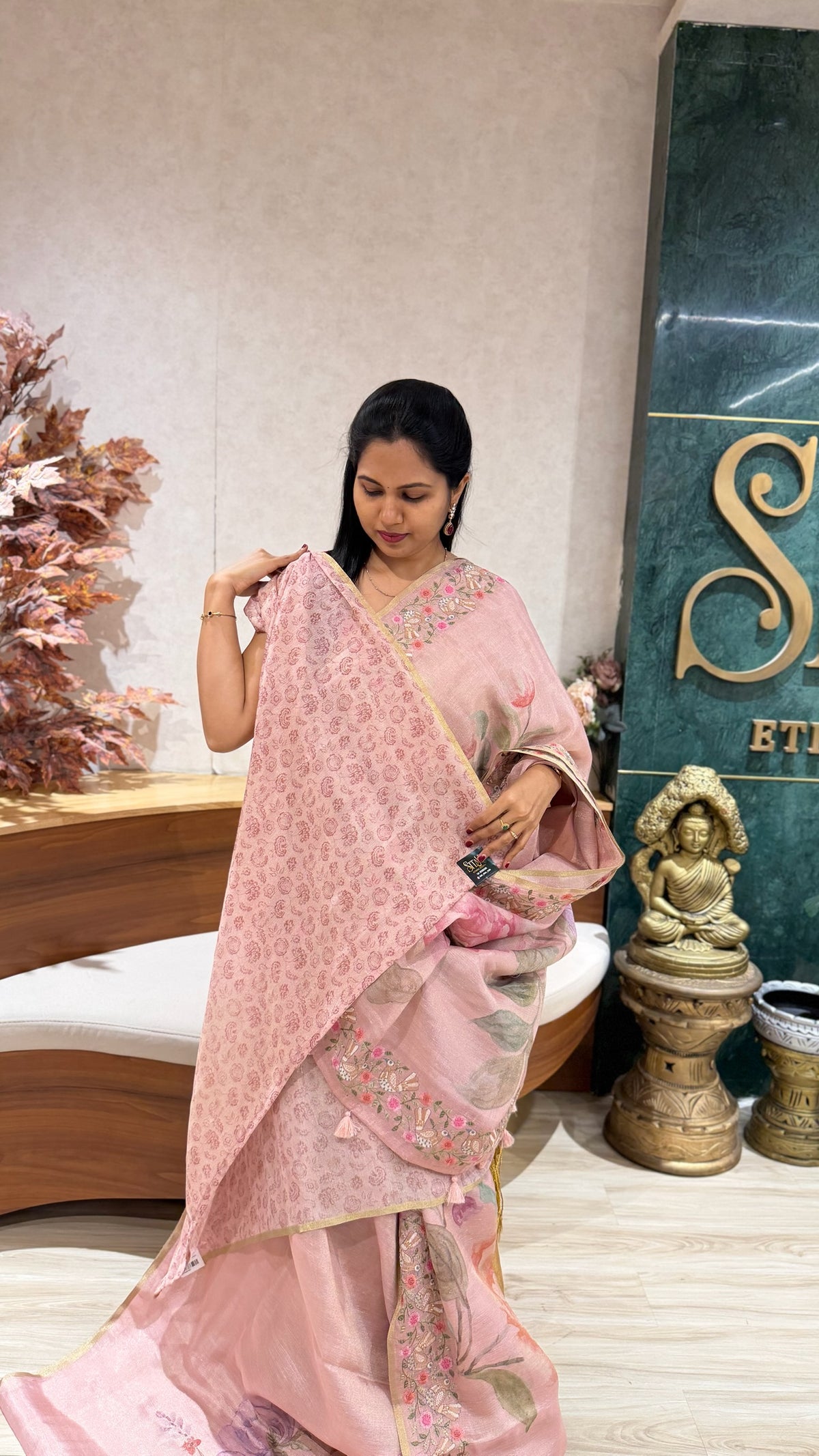 Linen tissue work