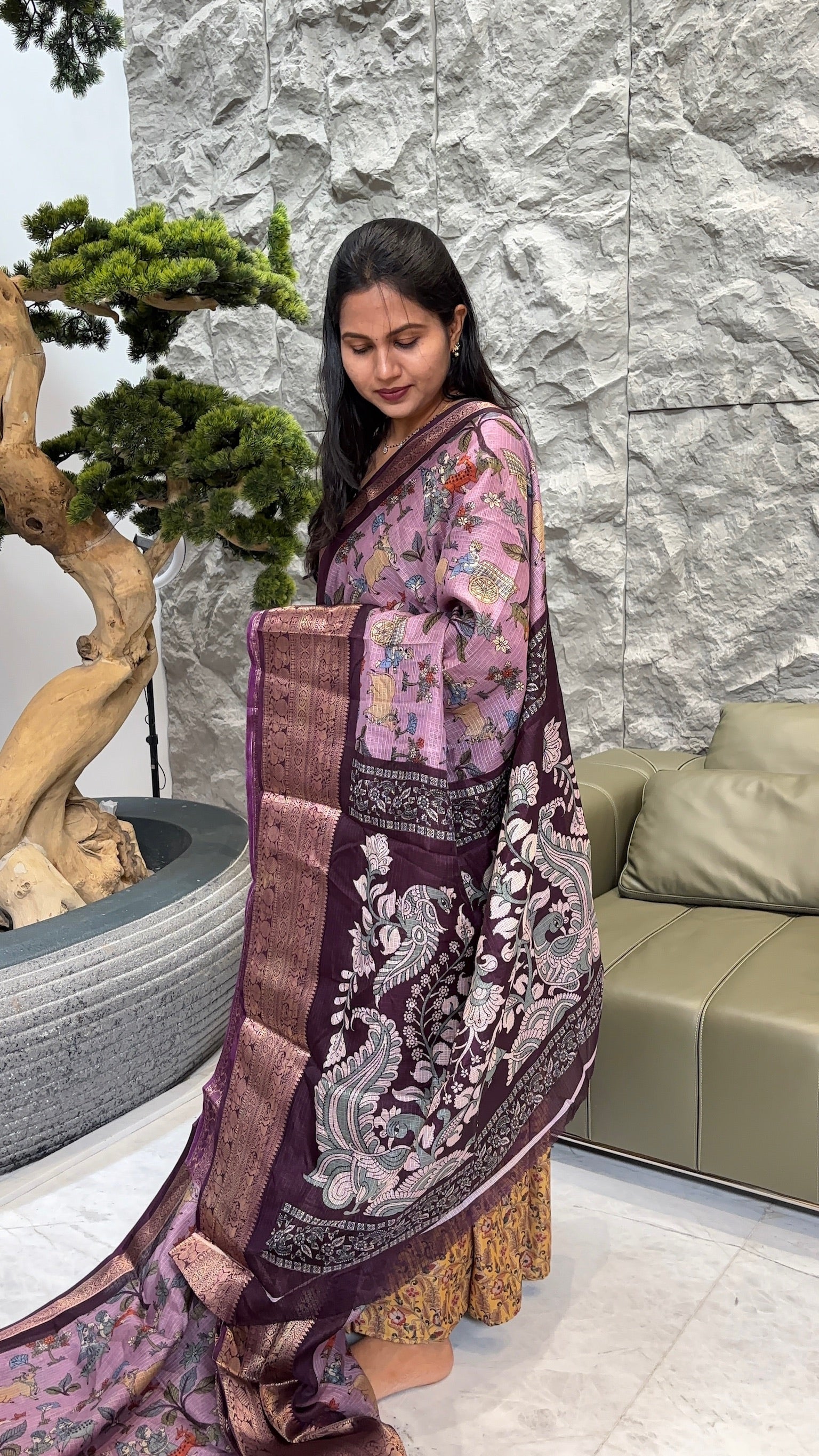 Fancy kota onion pink with brown