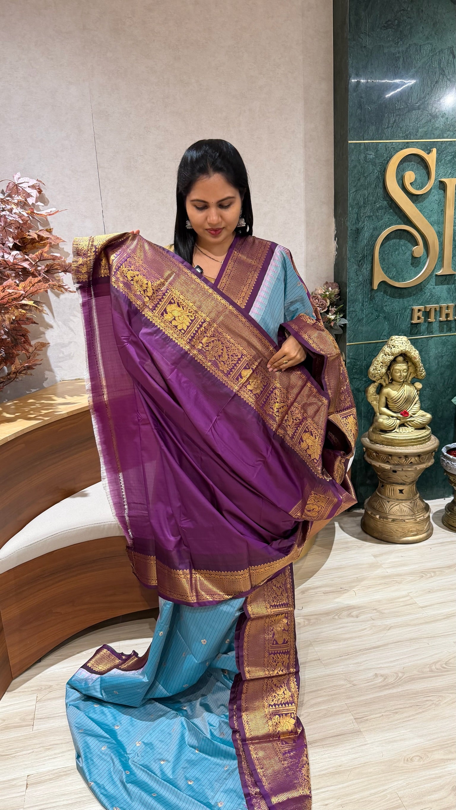 Semi Gadwal