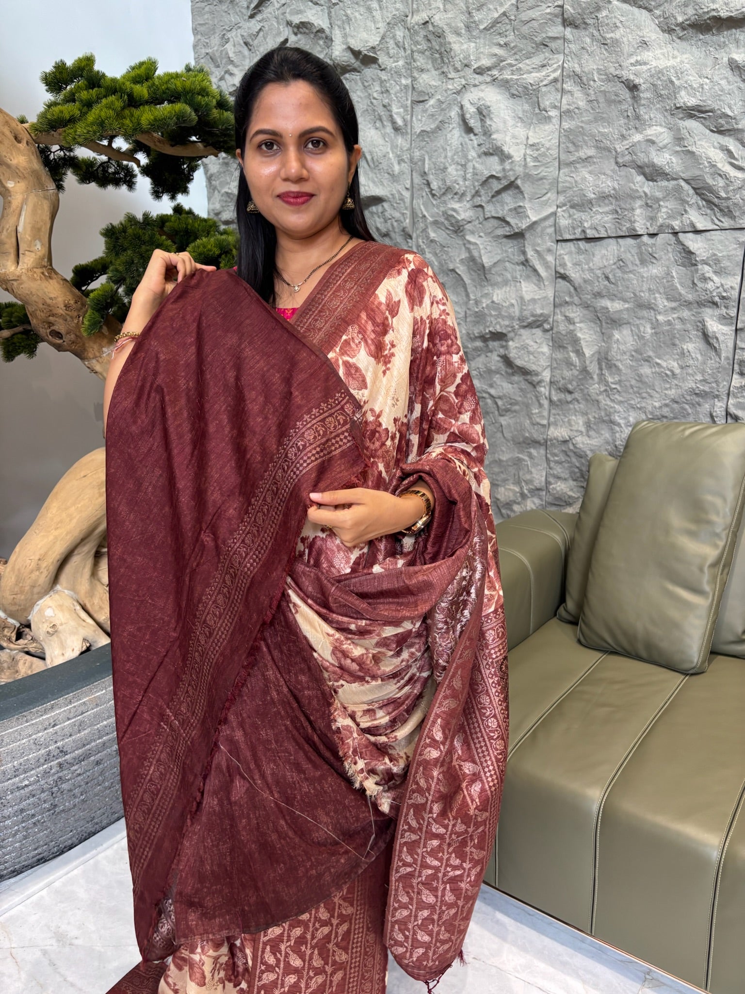 Falling chanderi maroon