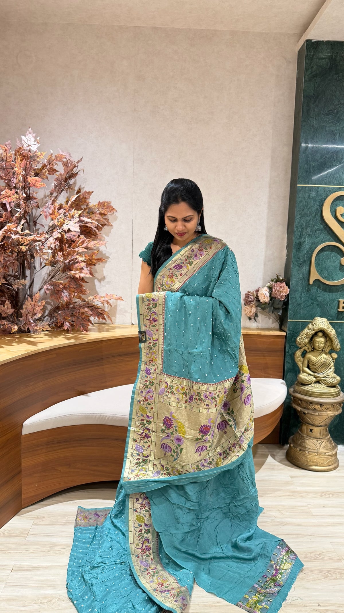 Bandhini paithani