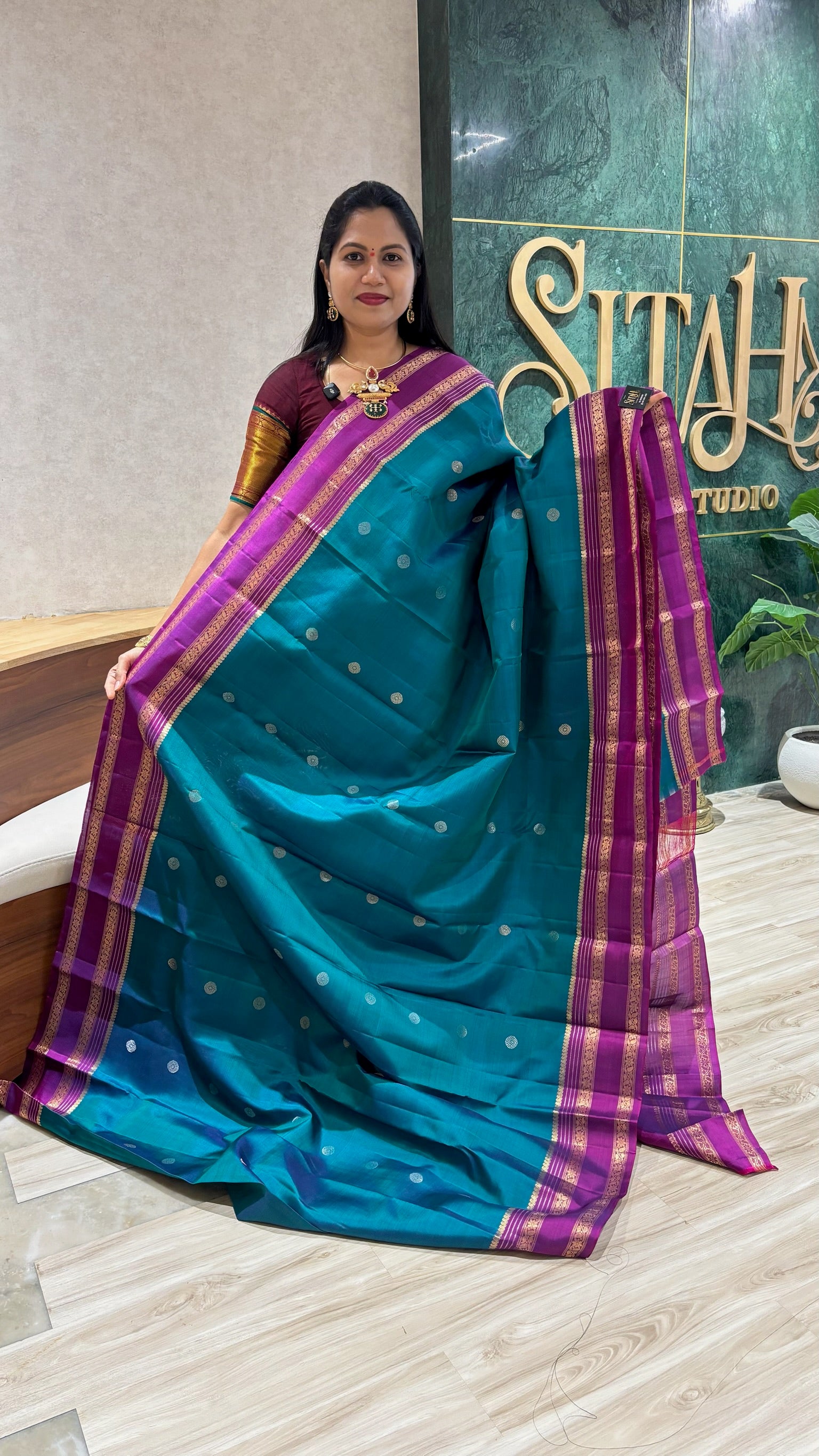 Handloom kanchi peacock green -magenta pink