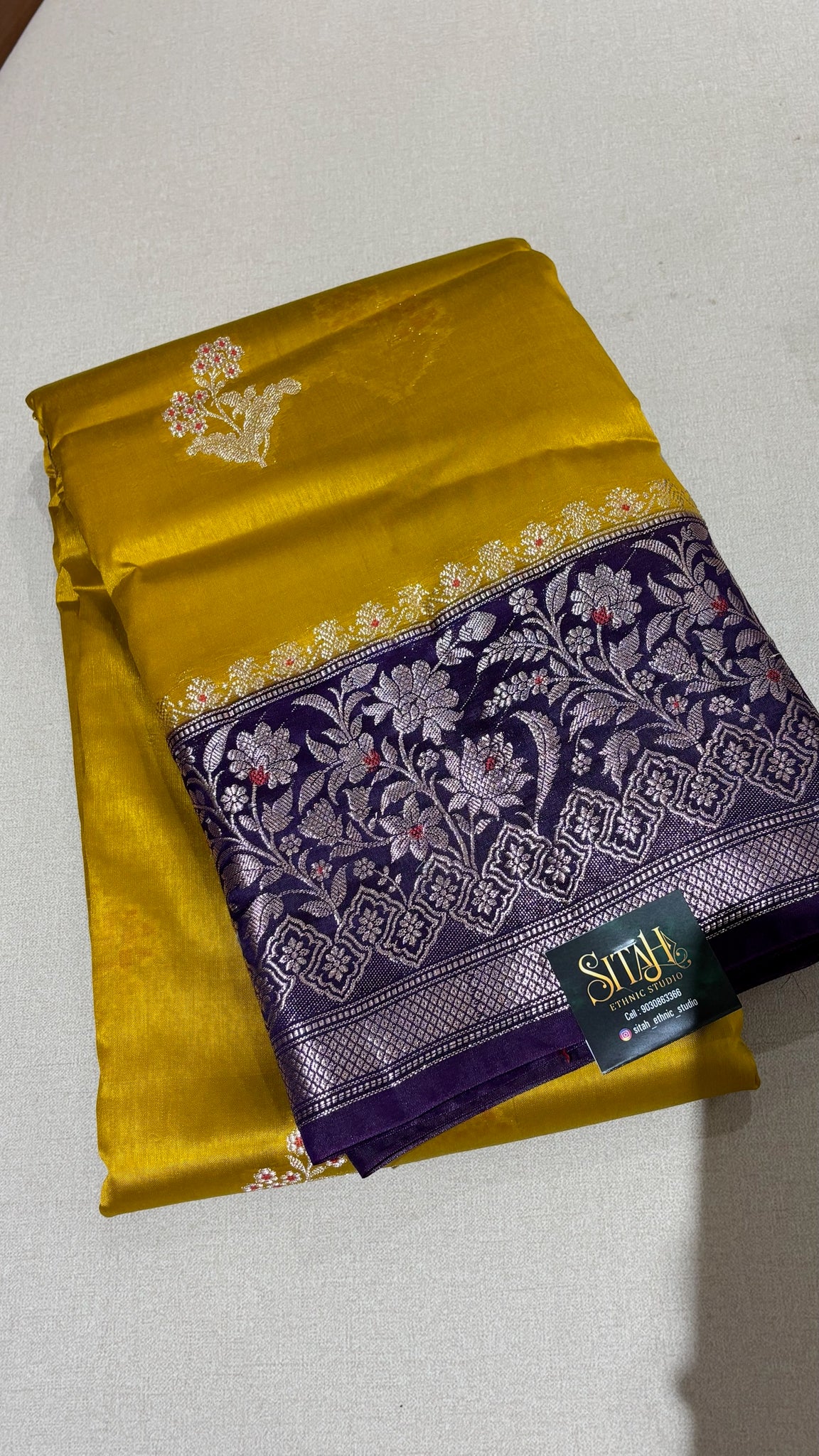 Fancy mango pattu yellow