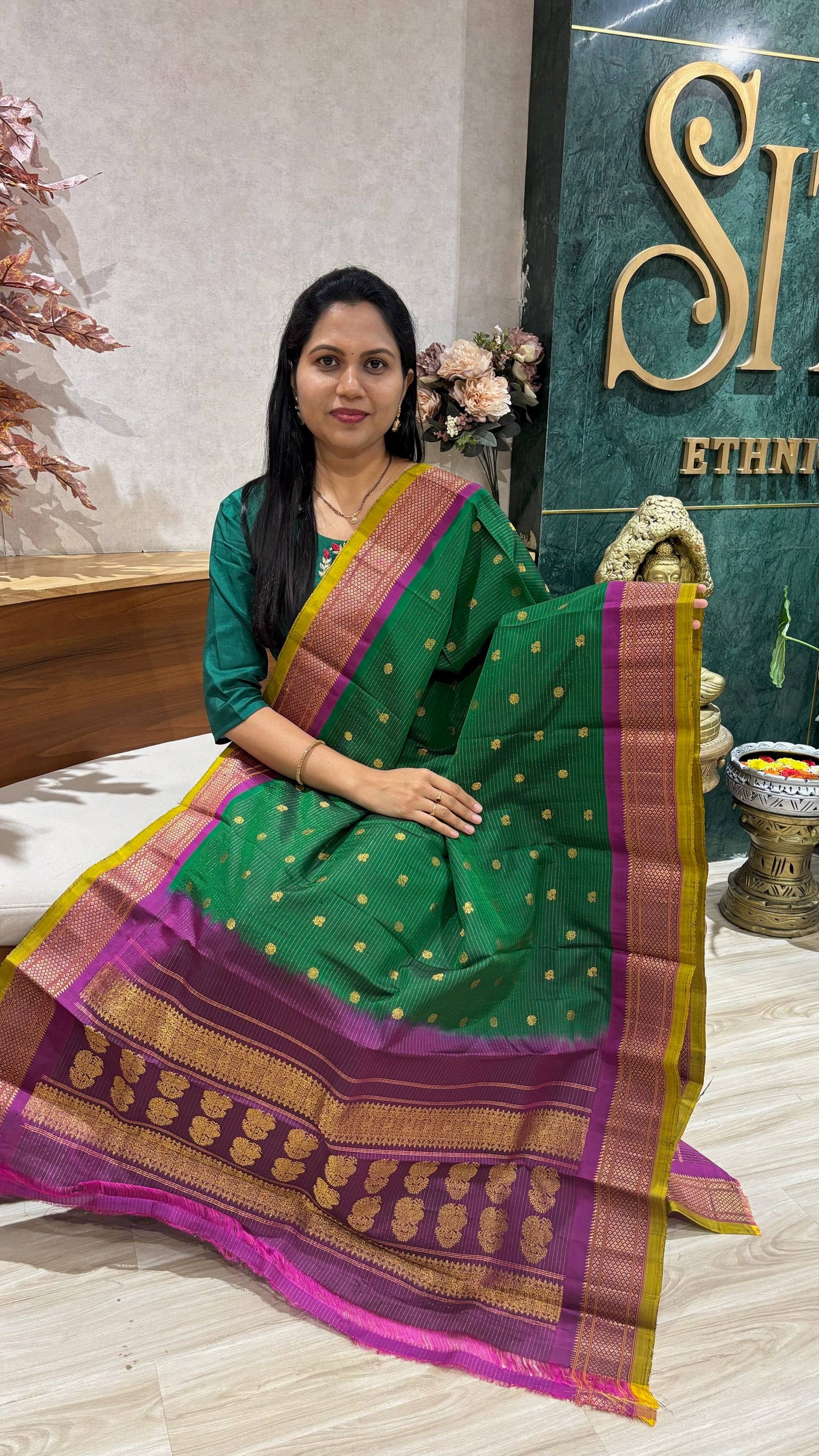 Handloom gadwal duppata