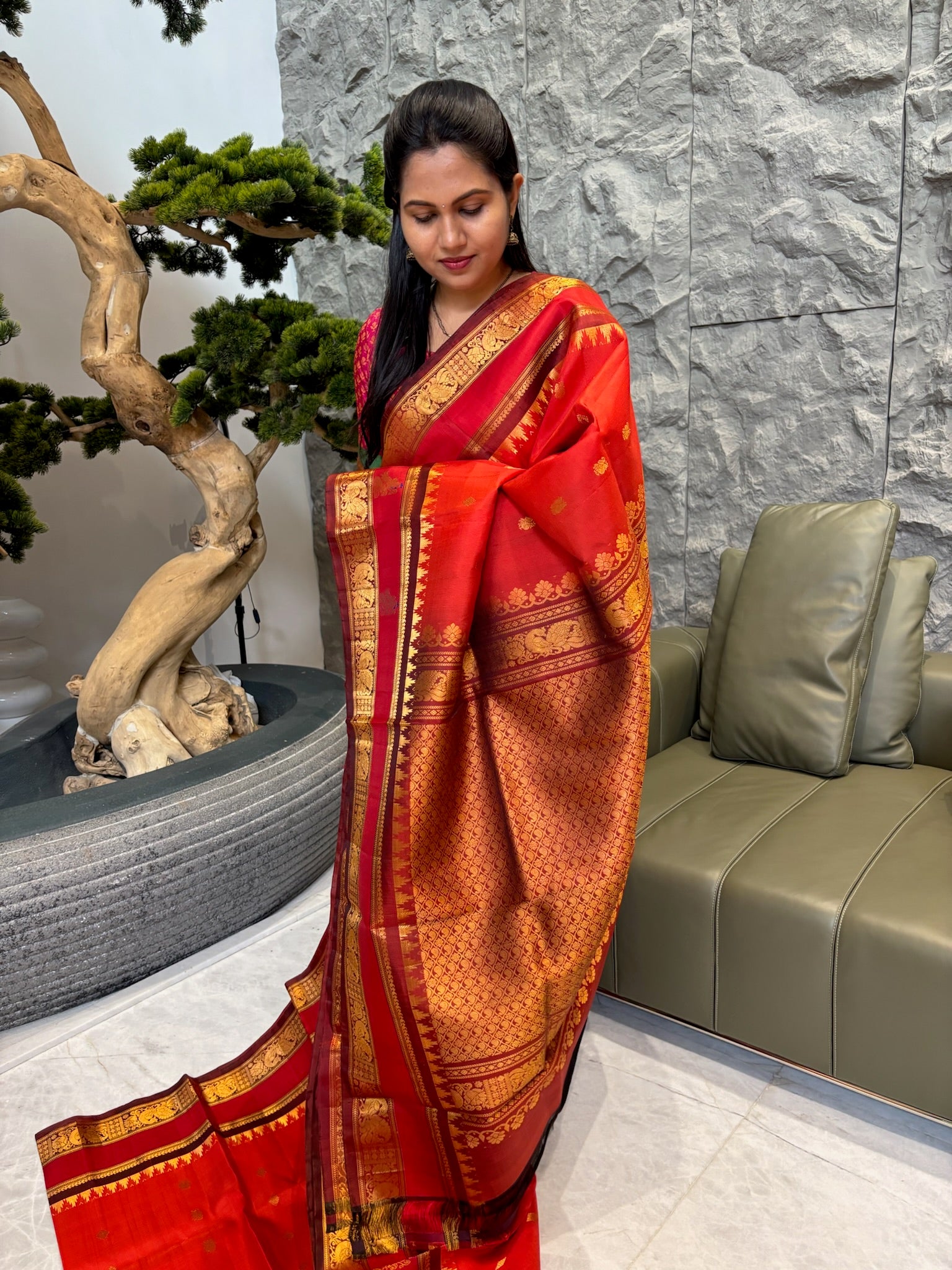 Handloom gadwal rust brown