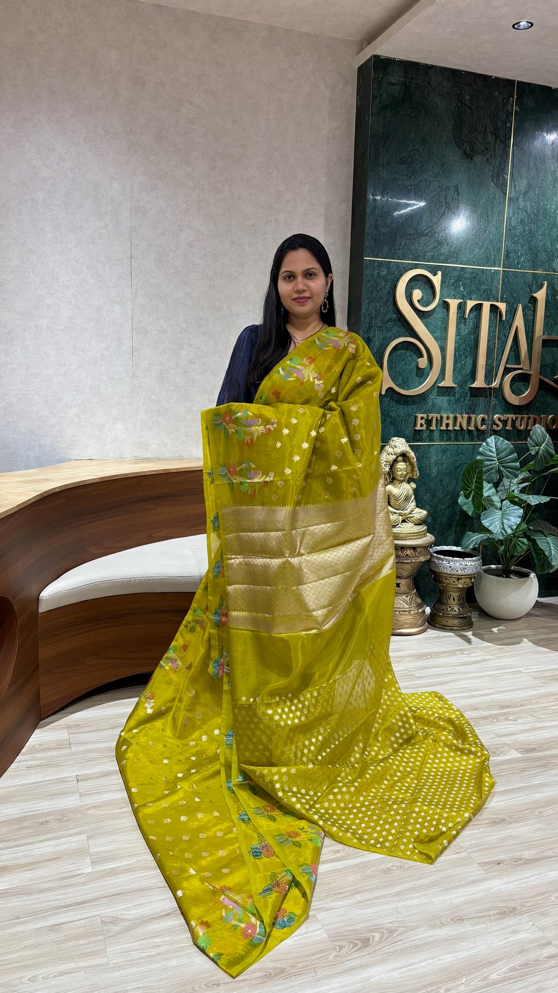 Paper silk buti border