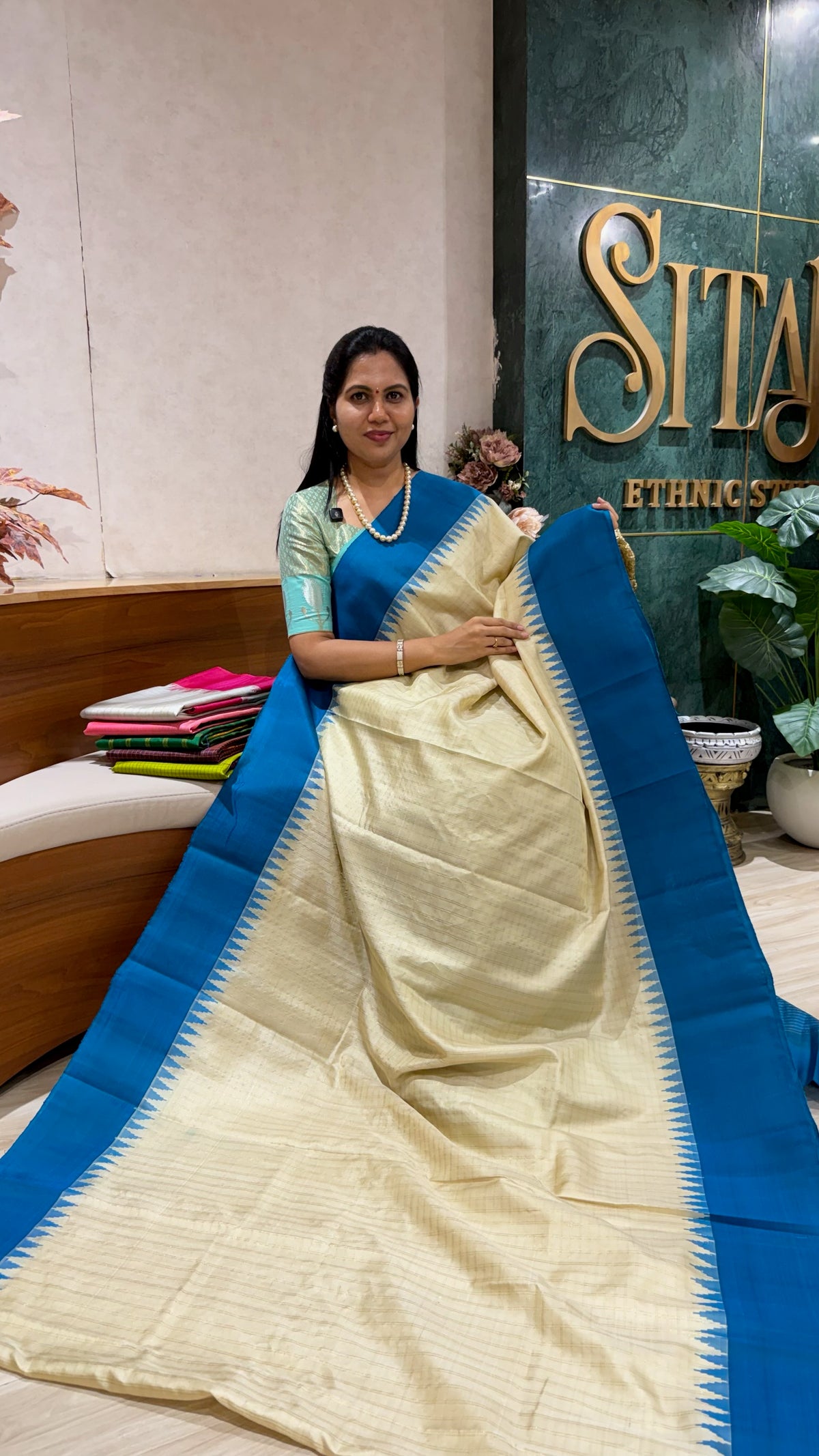 Handloom Gadwal pattu