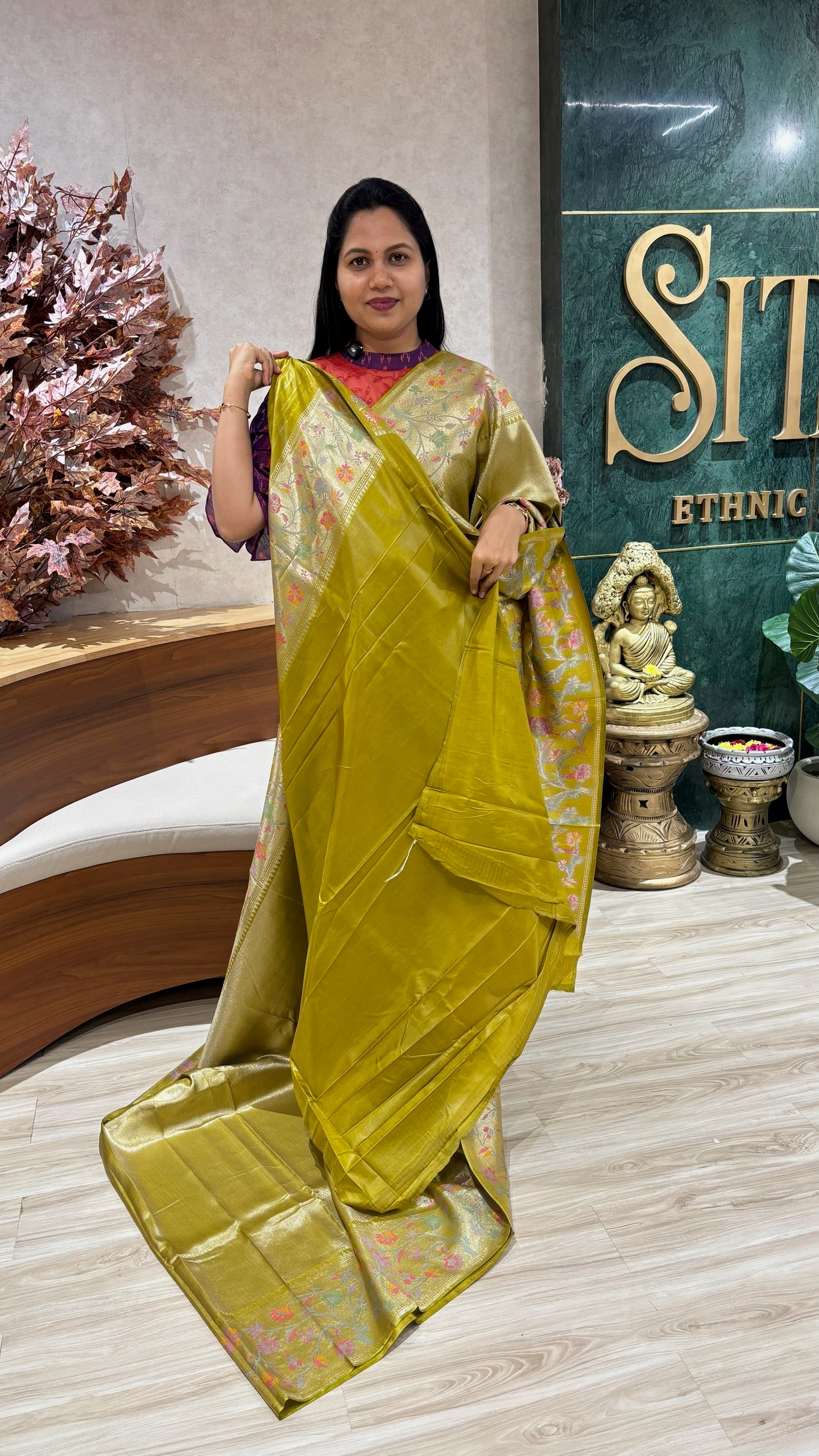 Tissue banaras floral paithani