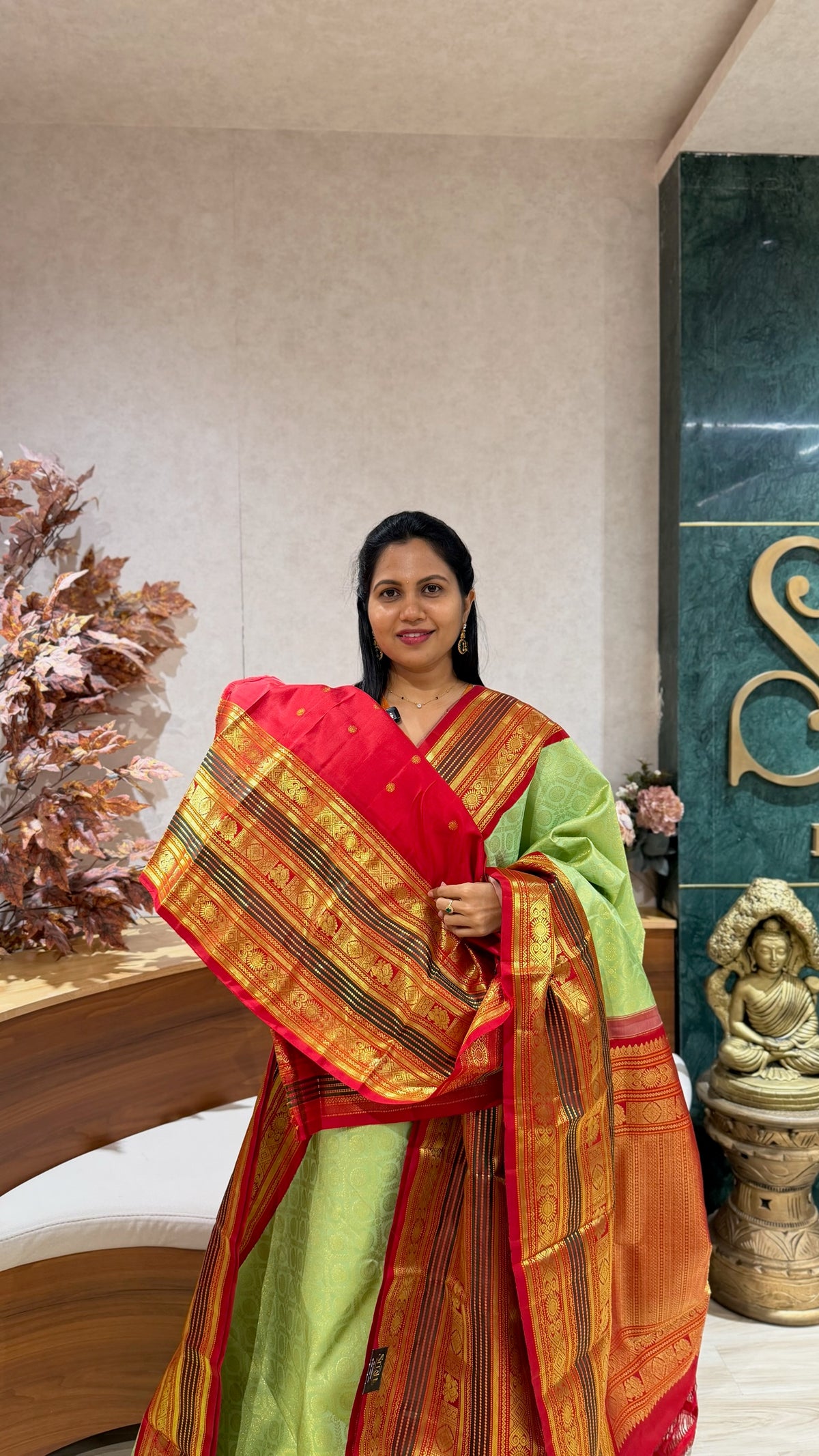 Handloom brocade gadwal