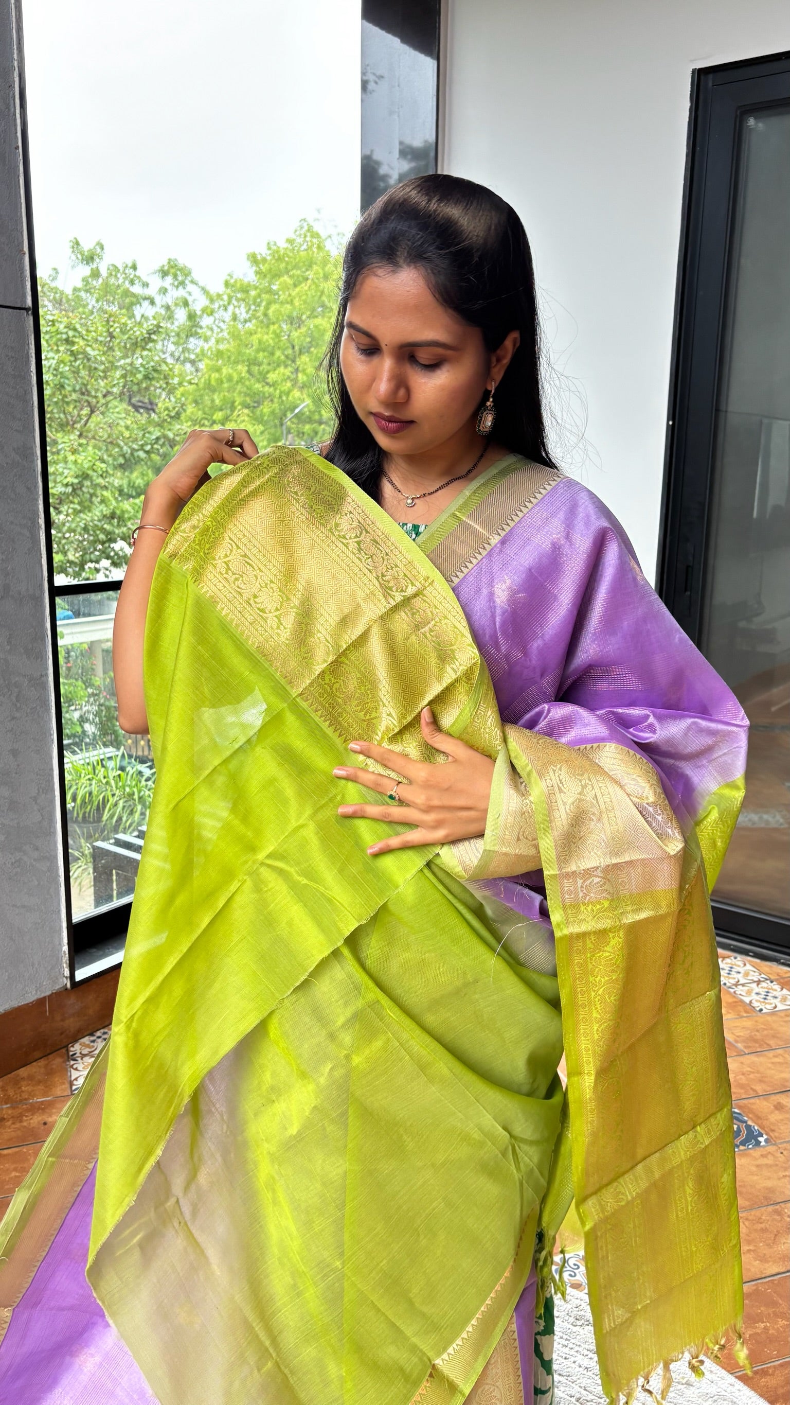Mangalgiri pattu lavender-parrotgreen