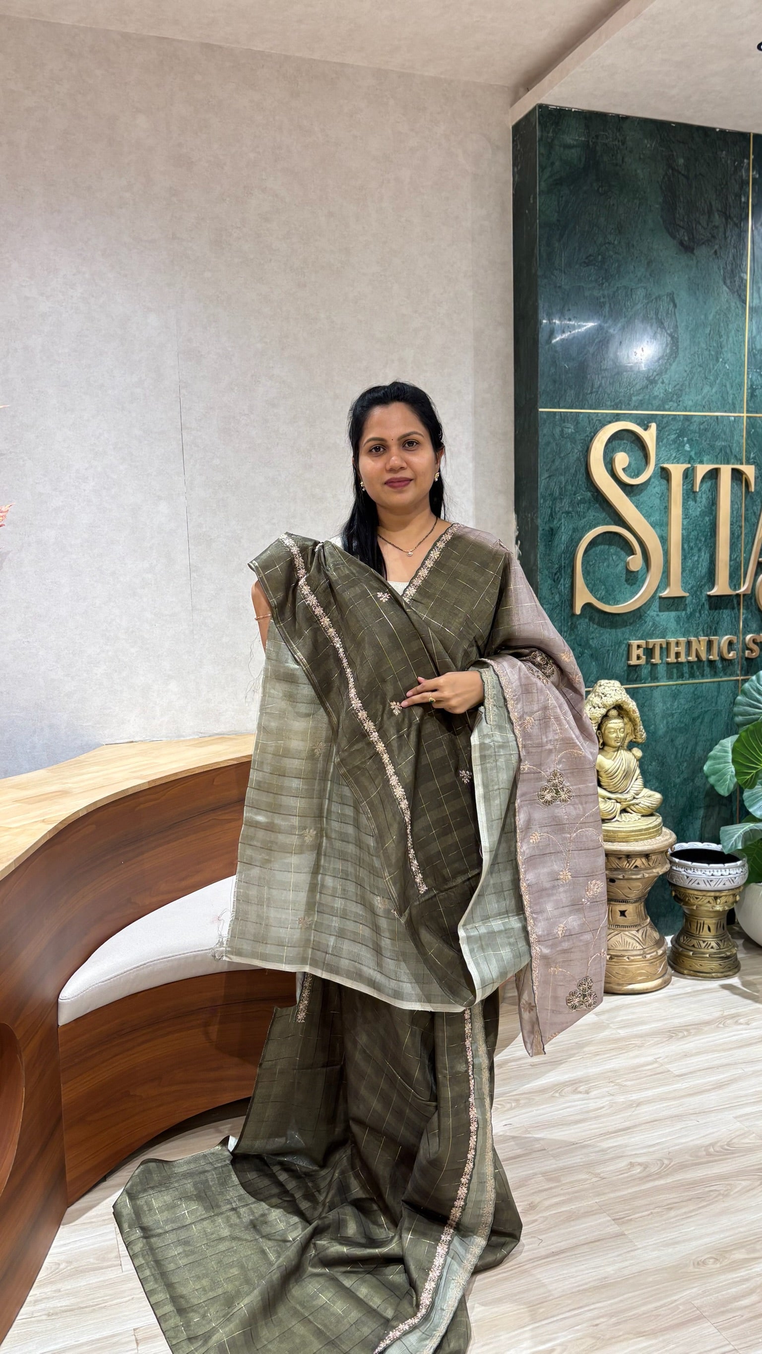 Fancy tussar embroidery border