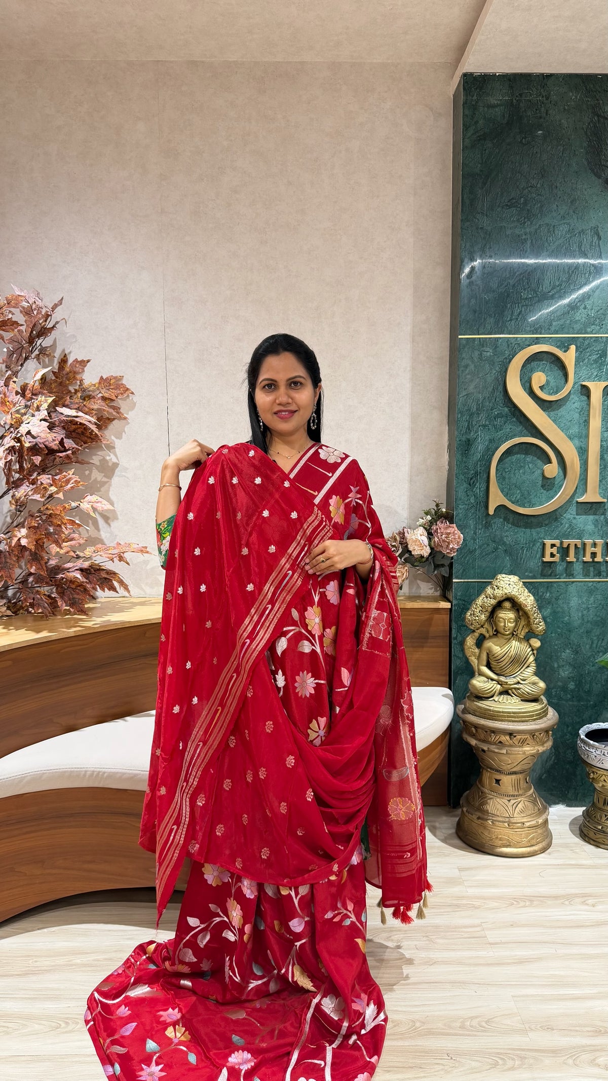 Pure georgette jhamdani red