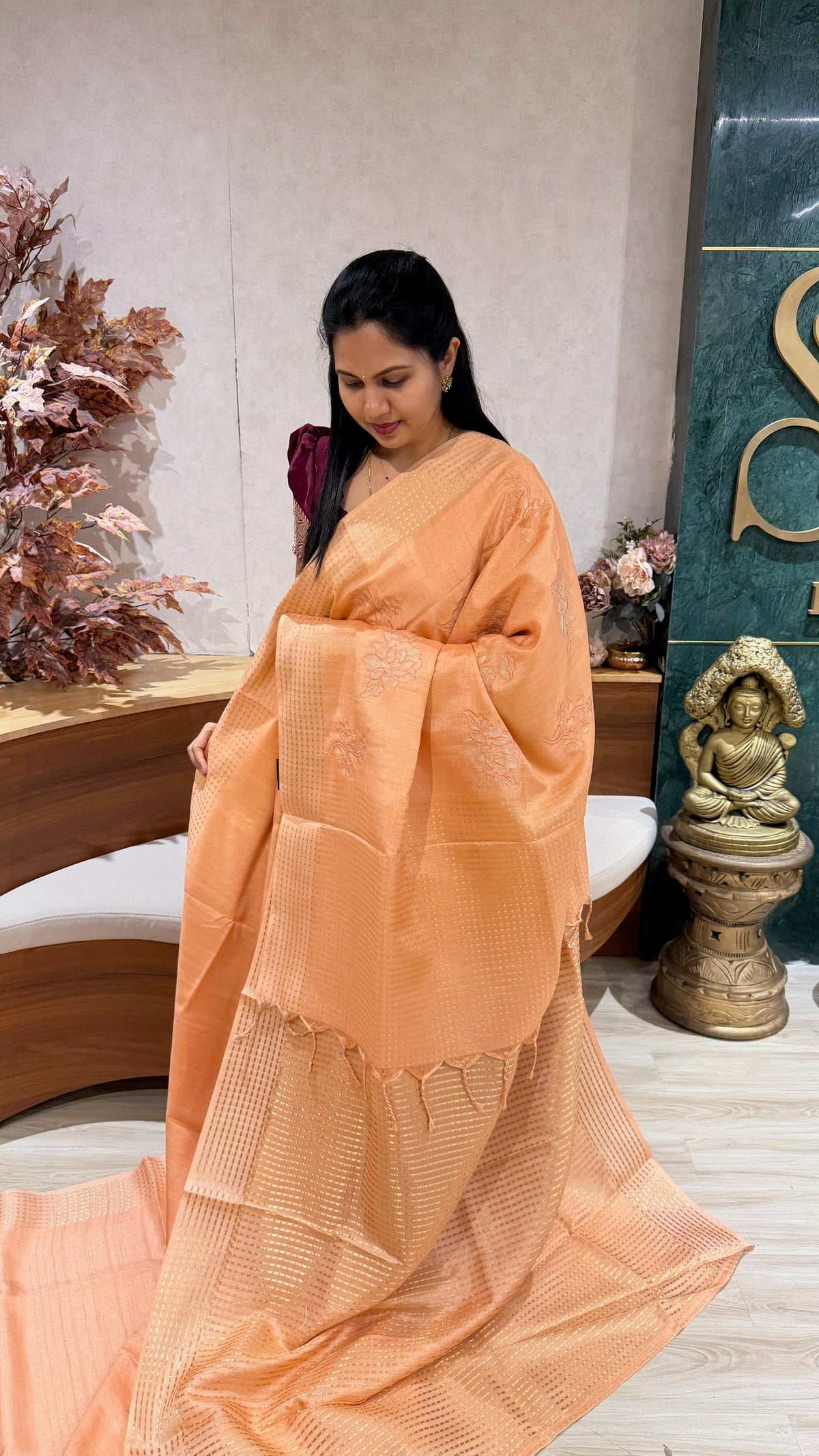 Tussar applique