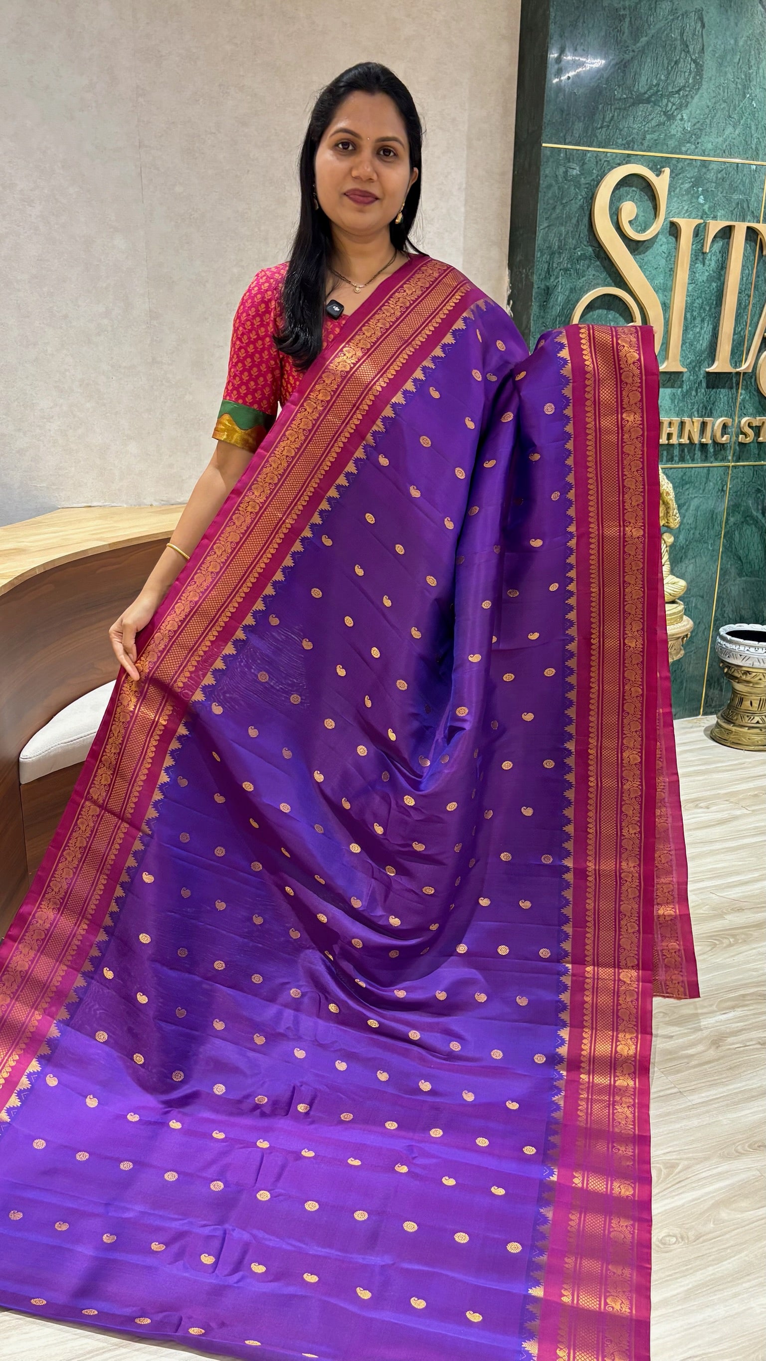 Handloom gadwal pattu