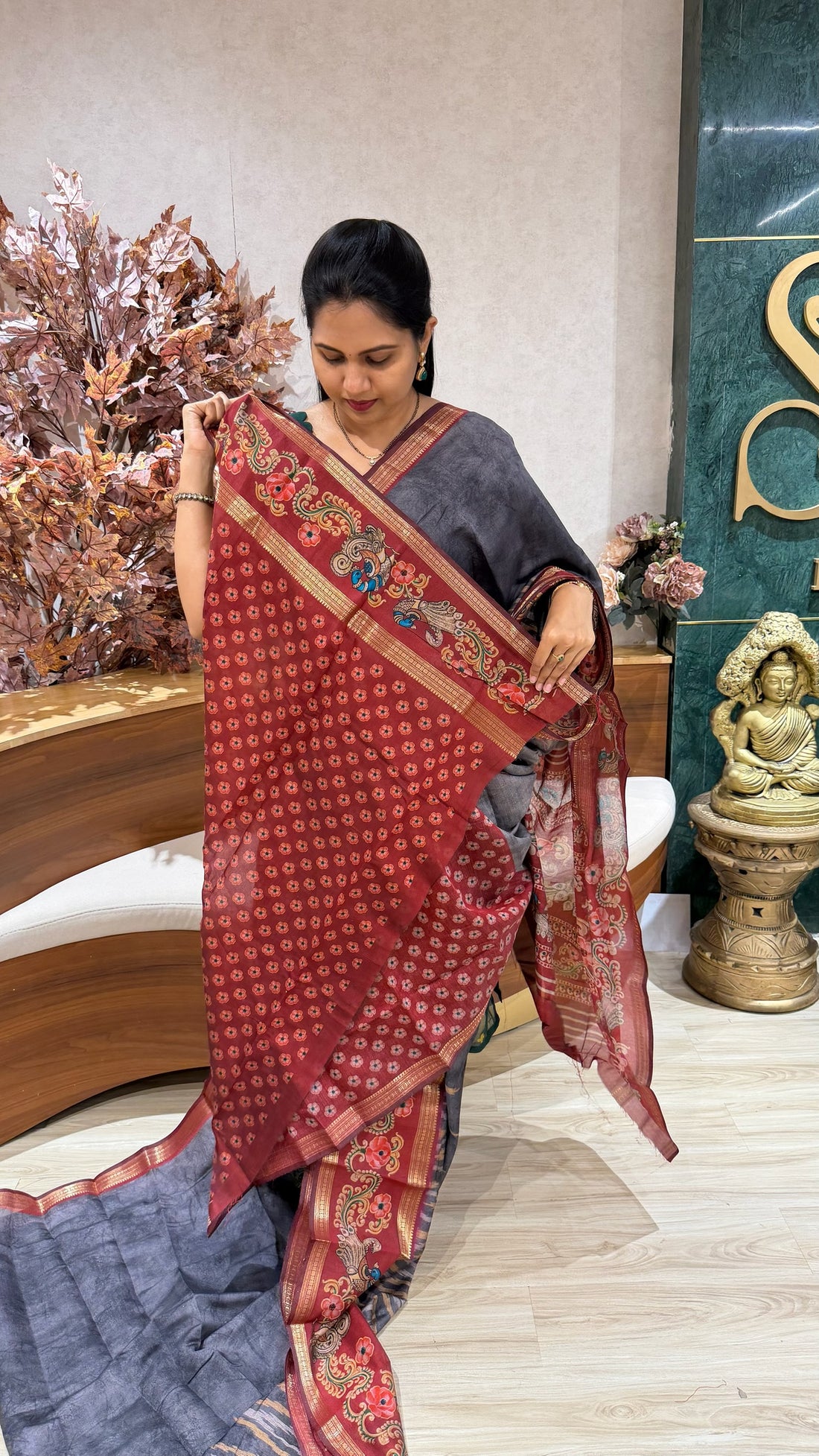 Causal drape tanjore print