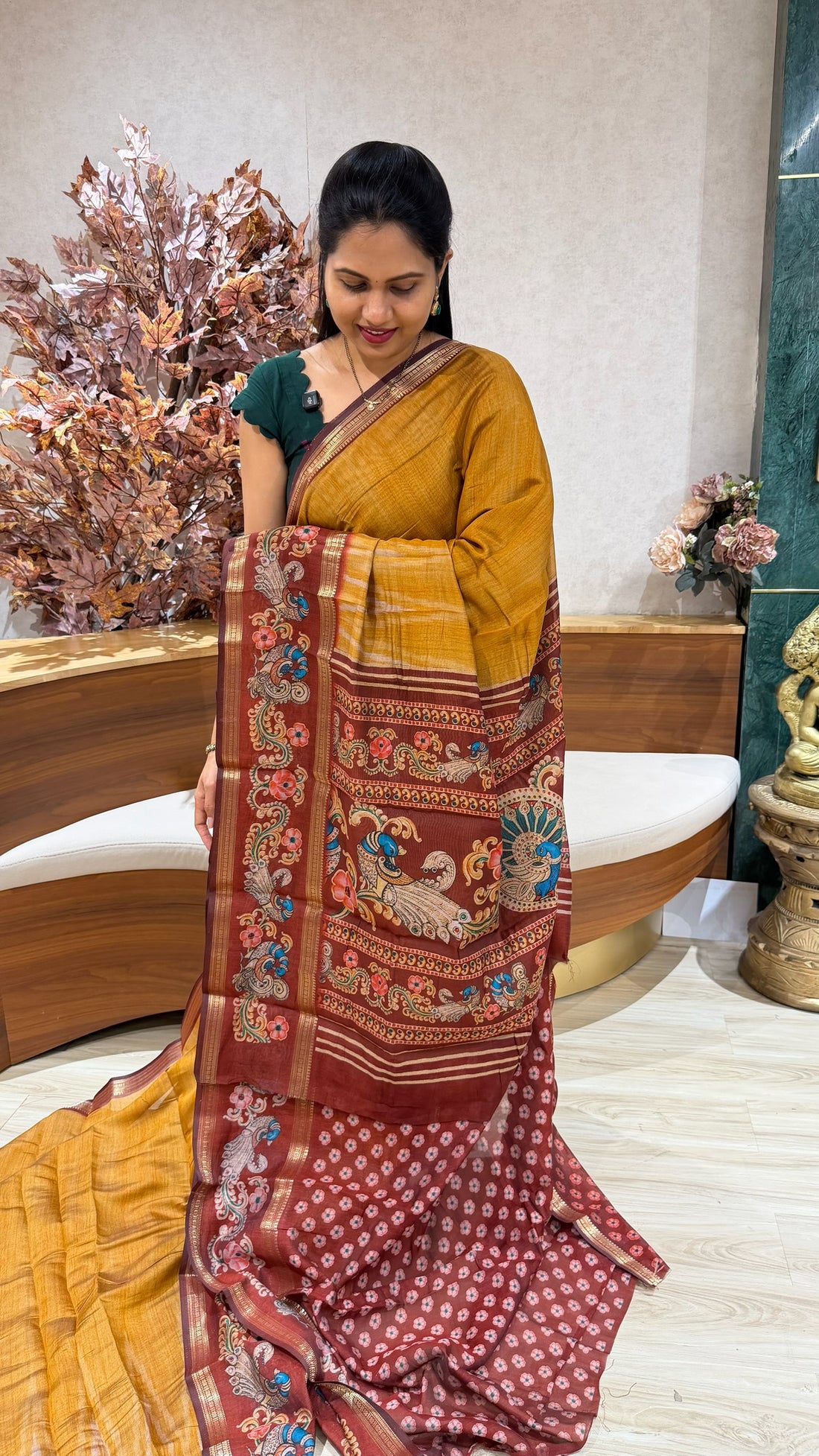 Causal drape Tanjore print