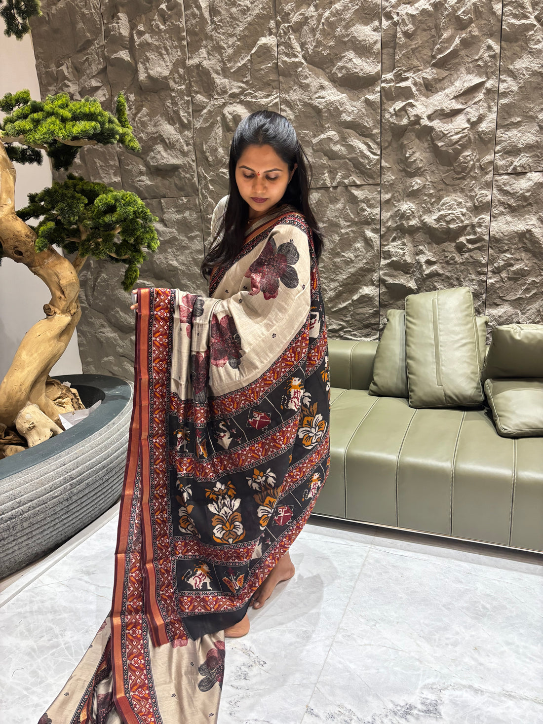 Grey maroon fancy saree