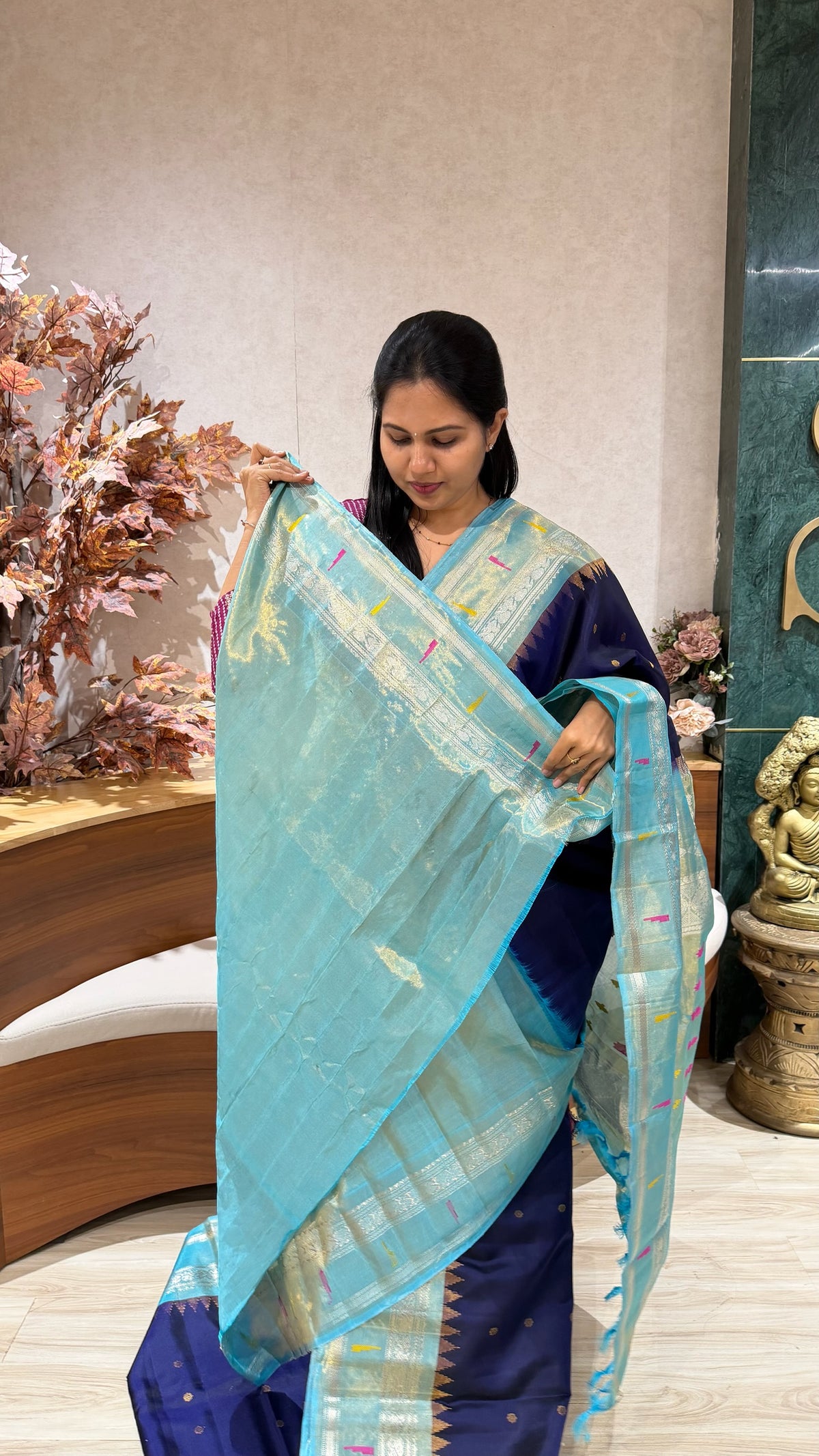 Handloom gadwal tissue