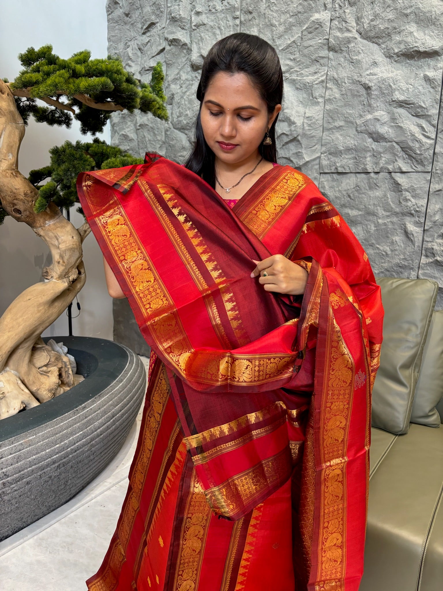 Handloom gadwal rust brown