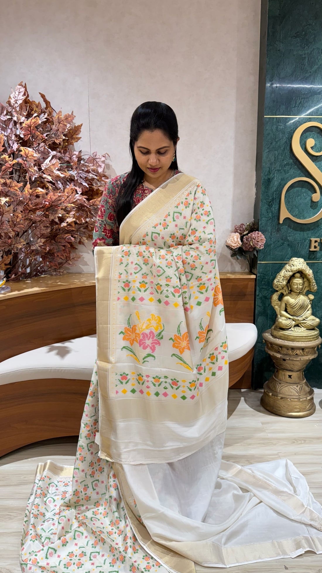 Banaras patola half white