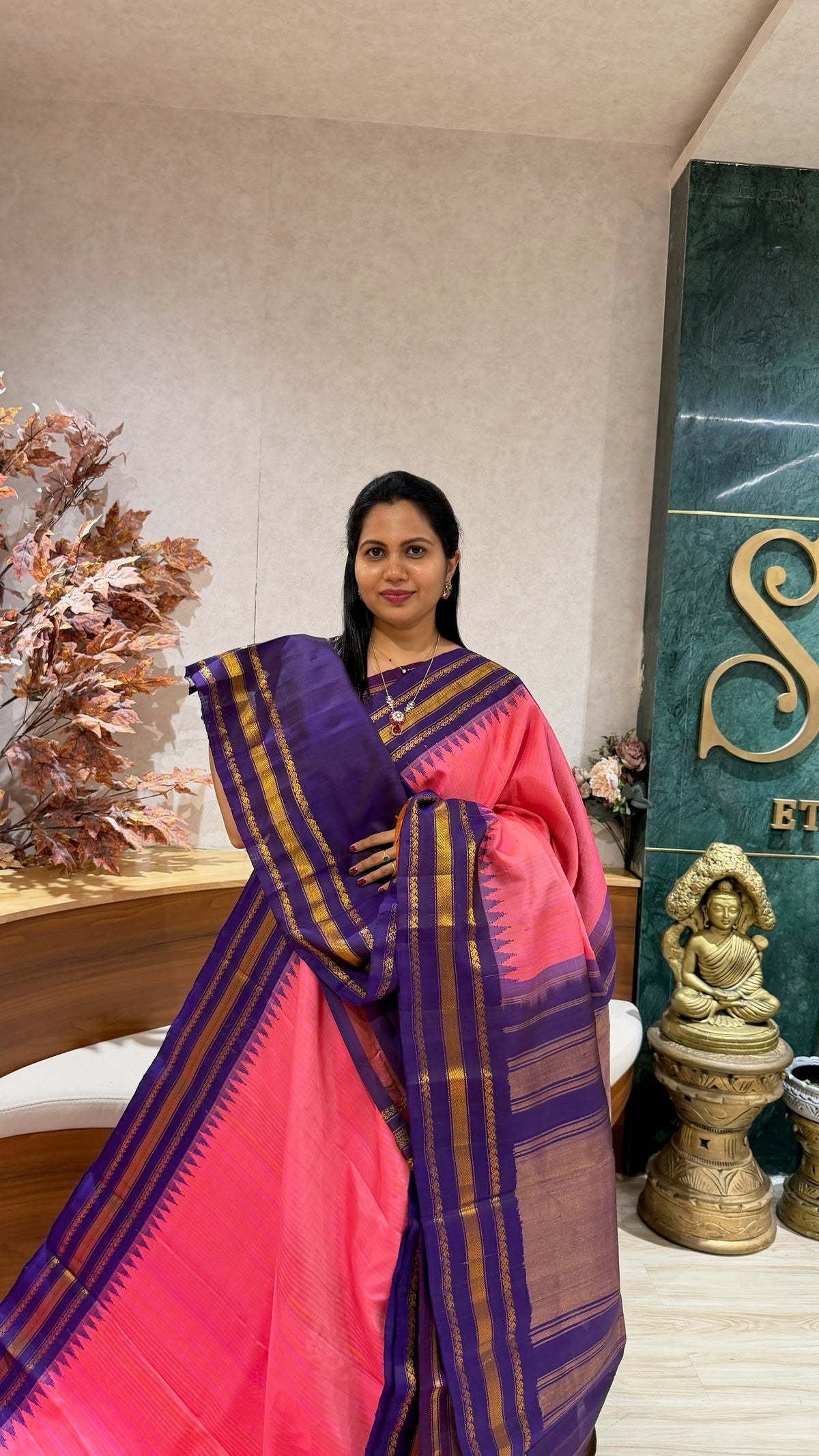 Handloom gadwal pattu
