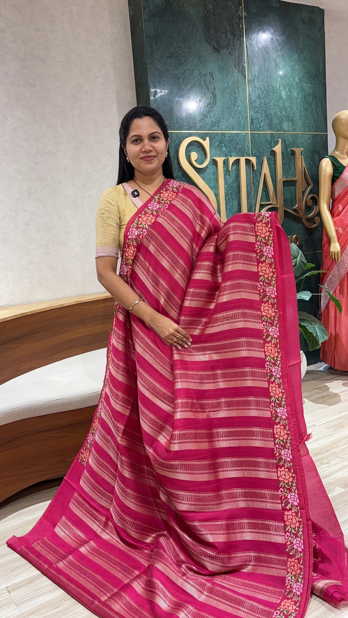 Border work saree pink