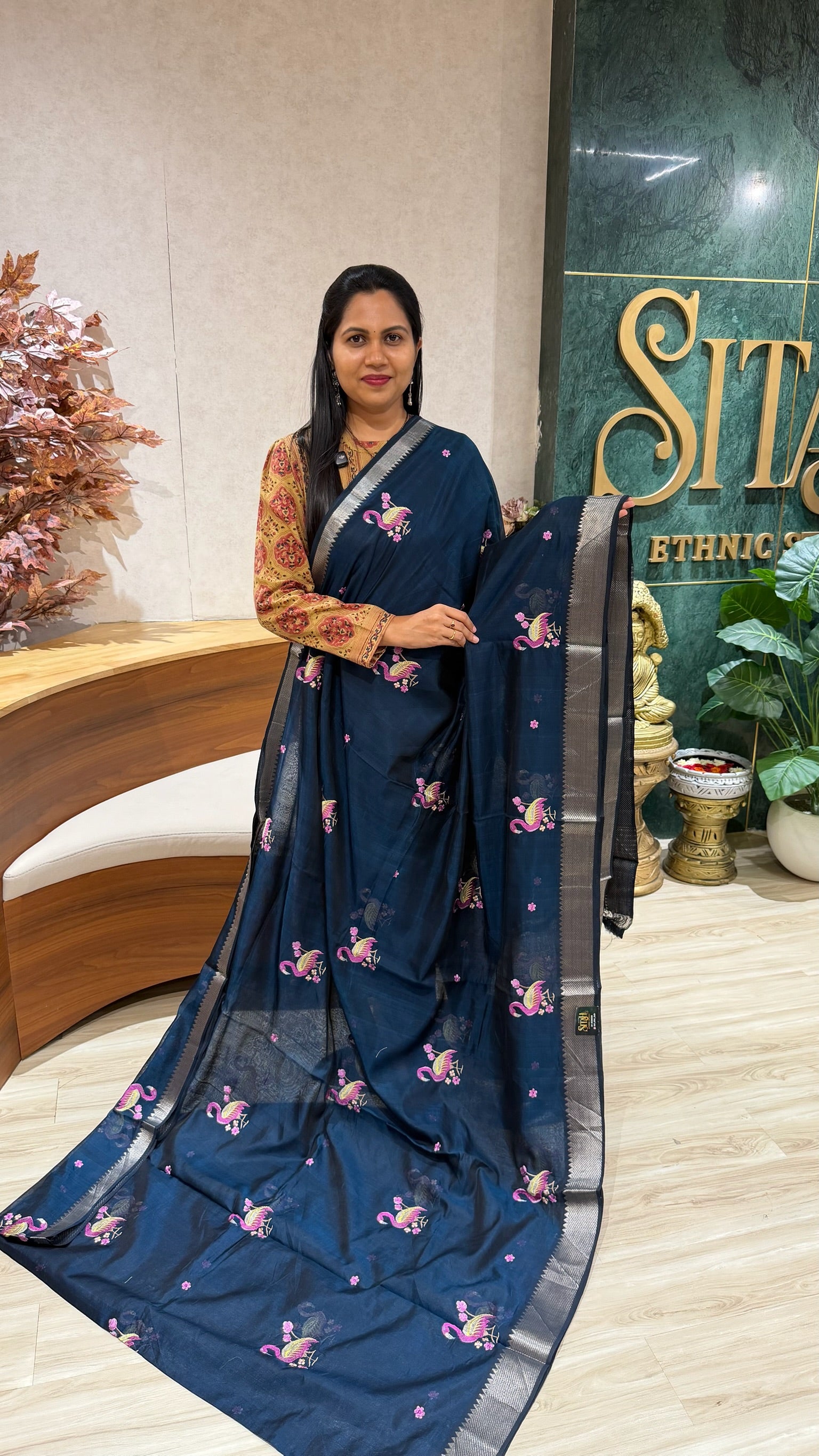Mangalgiri embroidery