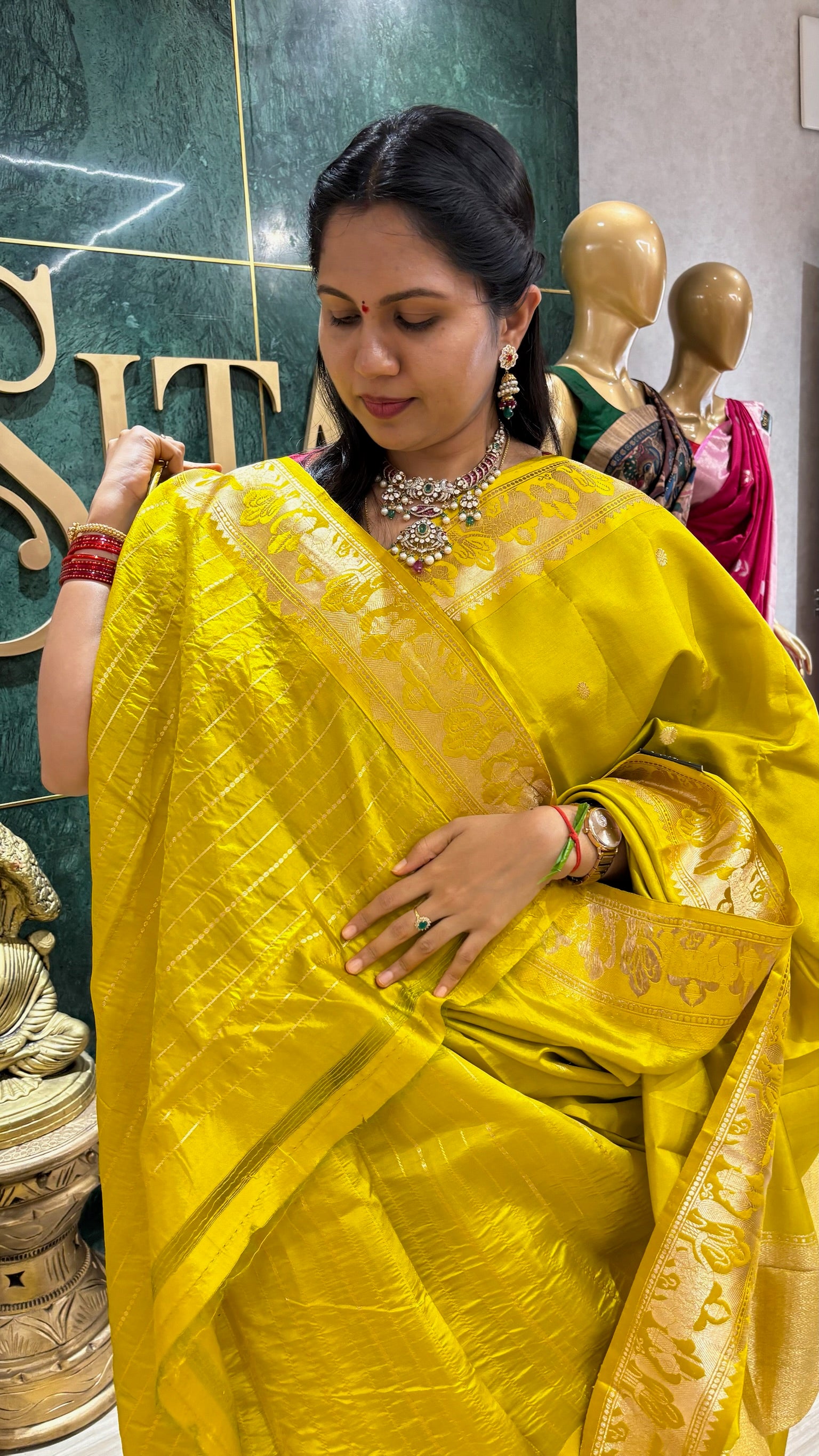 Pure handloom mango pattu