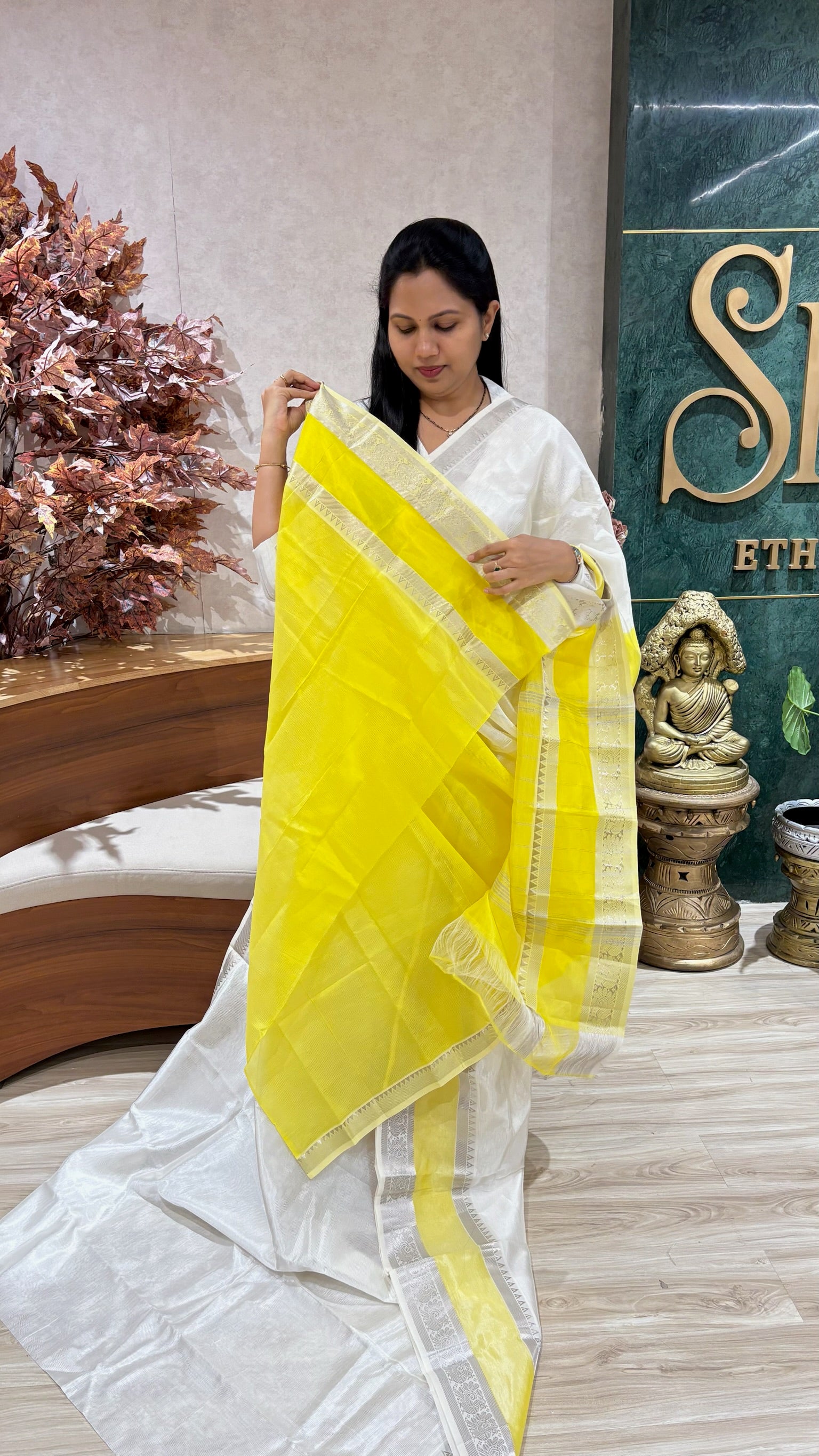 Mangalgiri white -yellow