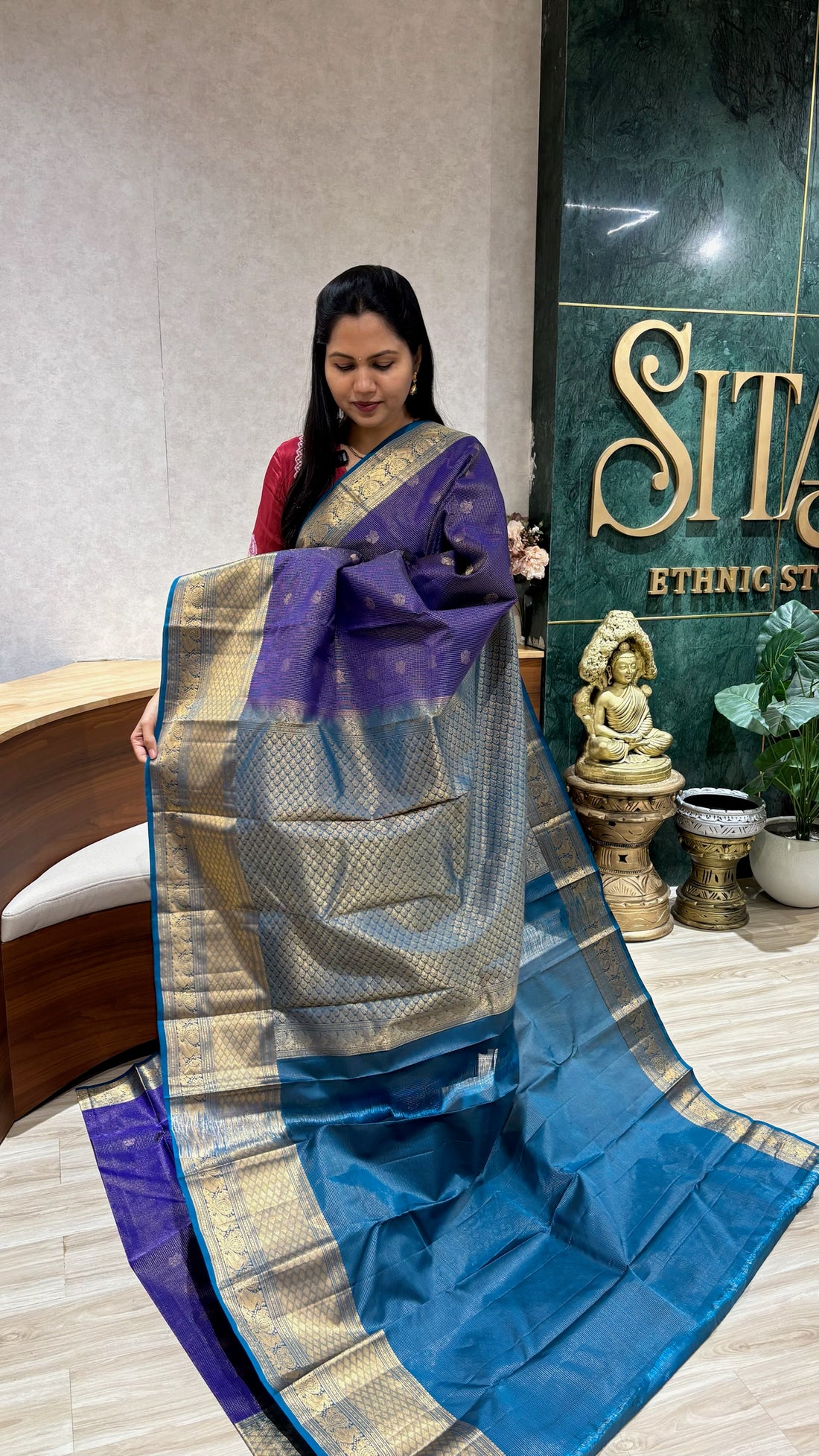 Light weight kanchi pattu