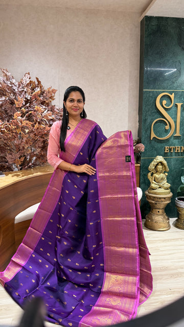Handloom gadwal pattu