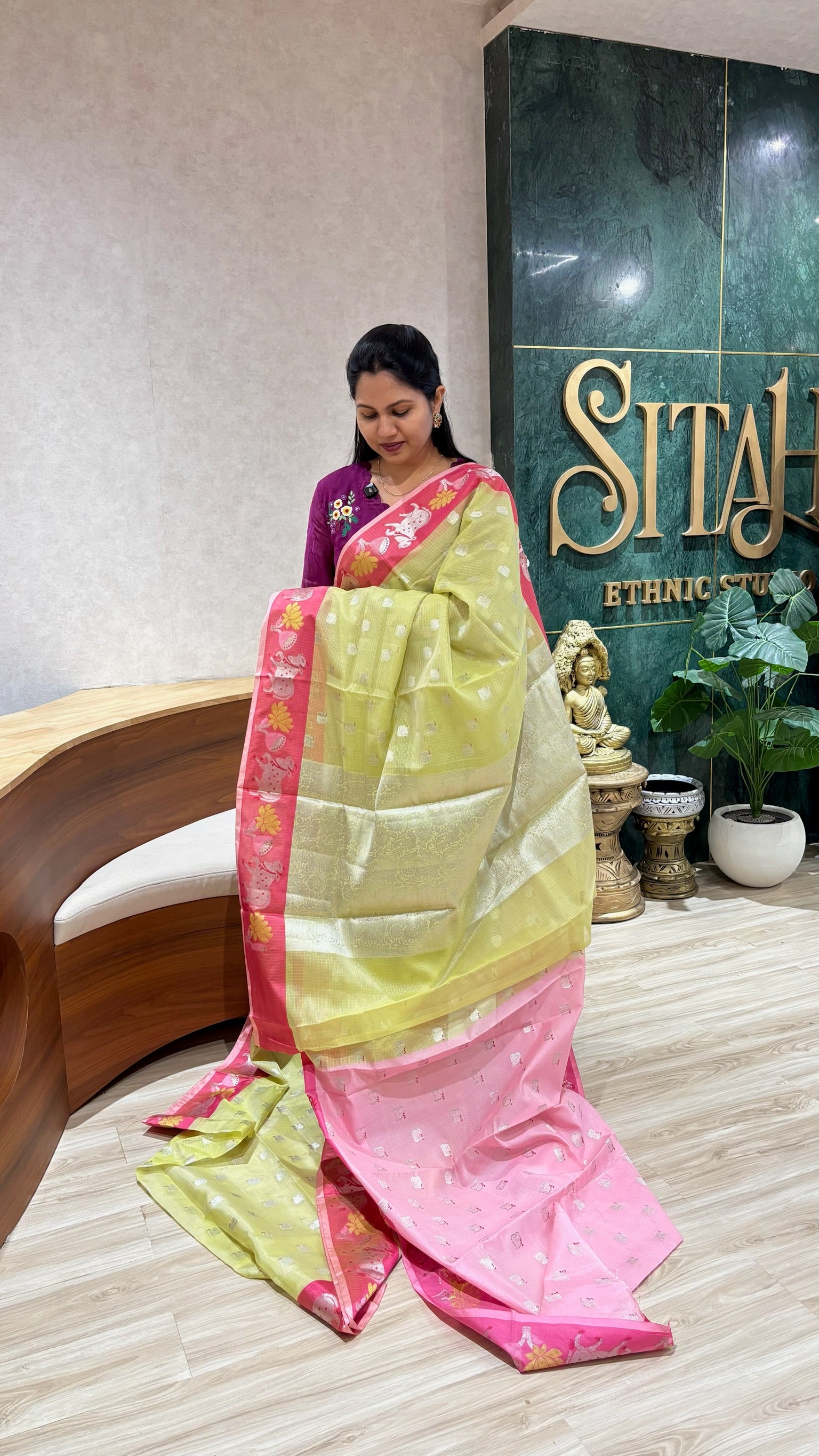 Silk kota parrot green