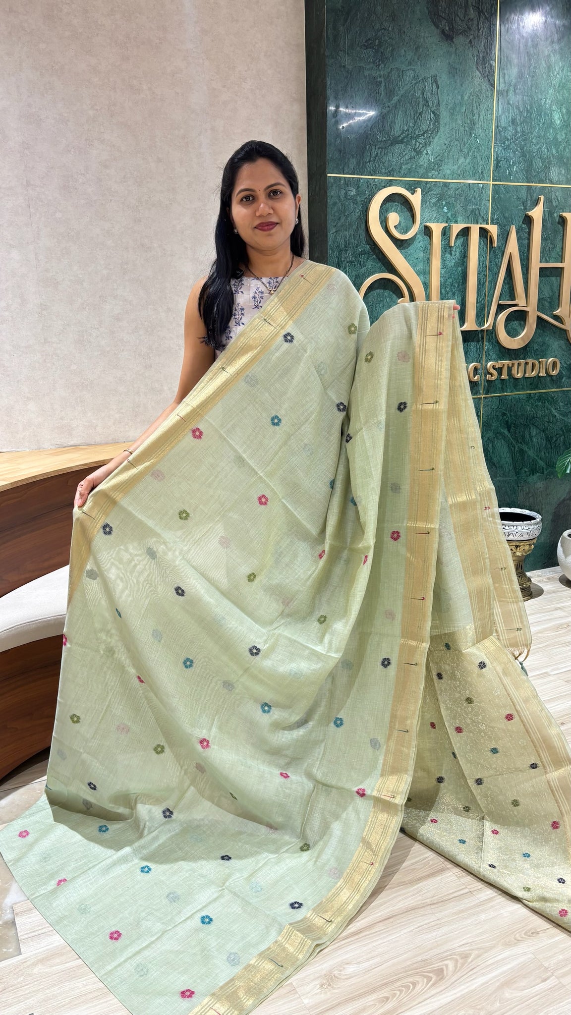 Munga cotton parrot pattu green