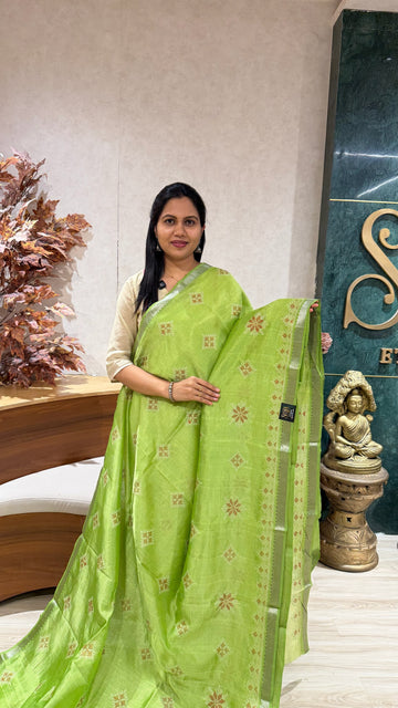Mangalgiri kutch work saree